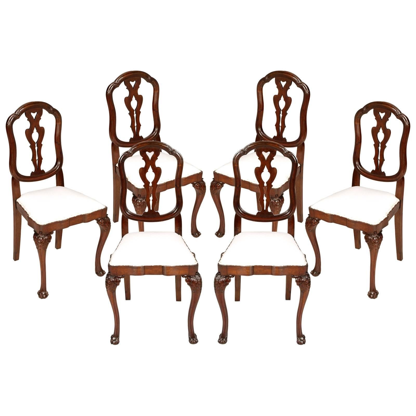Six chaises vénitiennes Chippendale du 19ème siècle en noyer sculpté à la main restaurées 