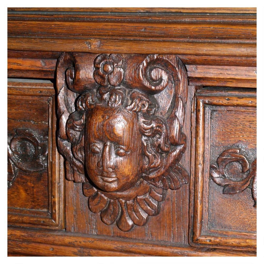 Italian 16th Century Italy Ligurian Carved Oak and Chestnut Credenza Bambocci Sideboard For Sale