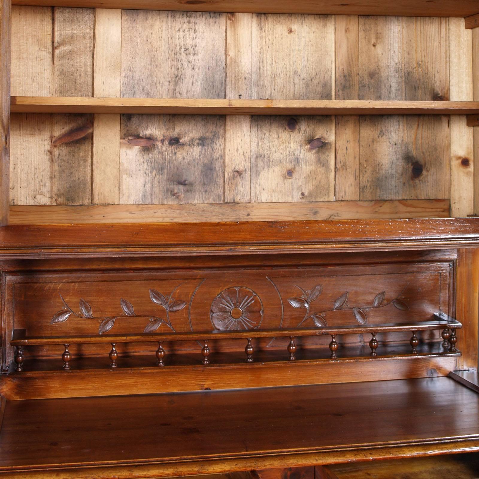 Art Nouveau Provencal Hand-Carved Solid Wood Sideboard Restored and Wax Polished For Sale 4