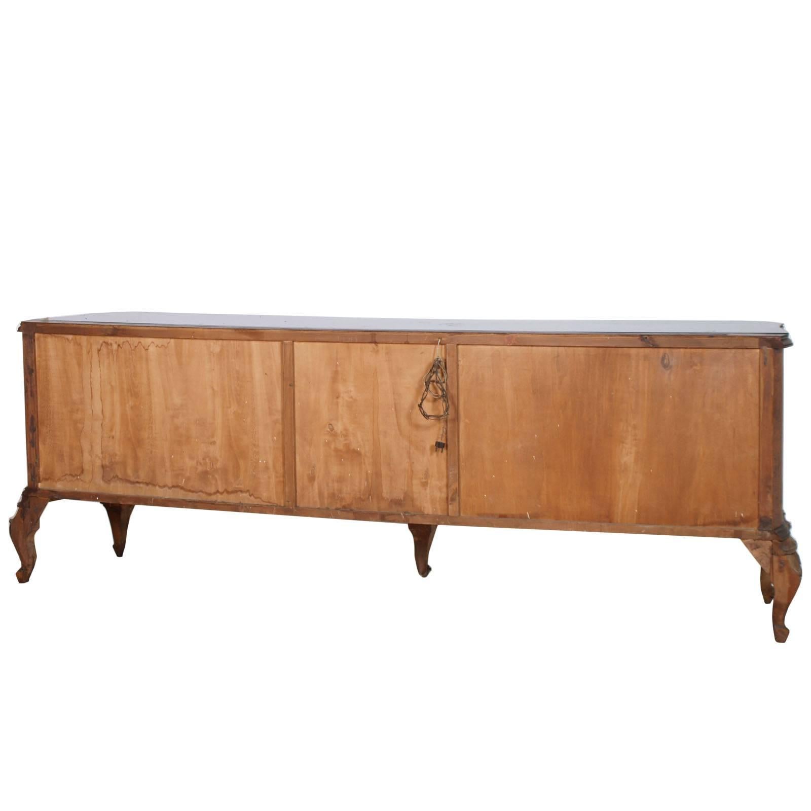 Large Venetian Baroque Chippendale Credenza with Dry Bar and Golden Leaf Mirror For Sale 2