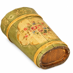 Boîte ancienne en bois peinte à la main provenant de l'hôtel Posta, à Cortina d'Ampezzo