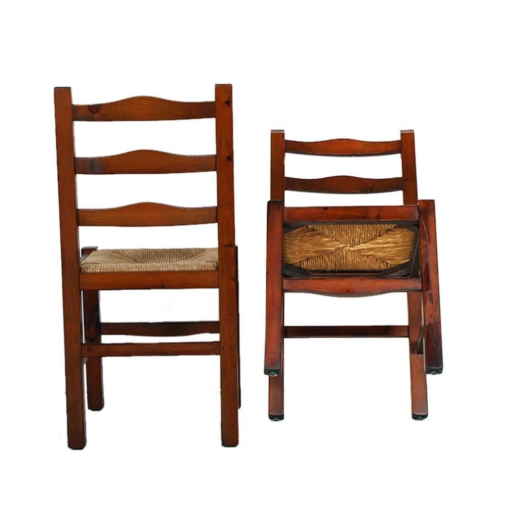 Italian Mid-Century Modern Sturdy Country Rustic Chairs Chestnut Polished to Wax, Straw For Sale
