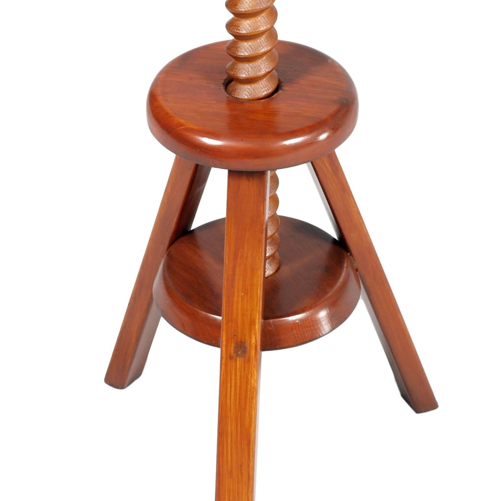 Italian Mid-20th Century Tyrolean Adjustable Tripod Stool, in Red Larch Polished to Wax For Sale