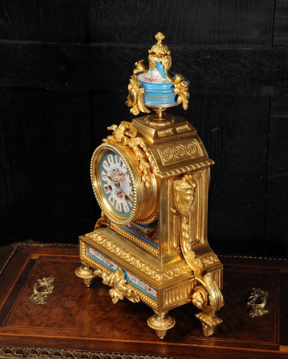 Japy Frères Sèvres Porcelain and Ormolu Boudoir Clock In Good Condition In Belper, Derbyshire