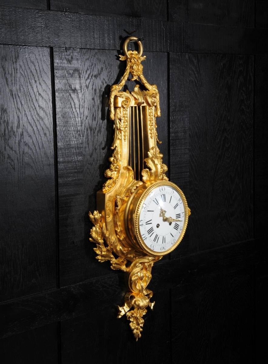 Stunning Ormolu Louis XVI Style Lyre Cartel Wall Clock by Vincenti In Good Condition In Belper, Derbyshire