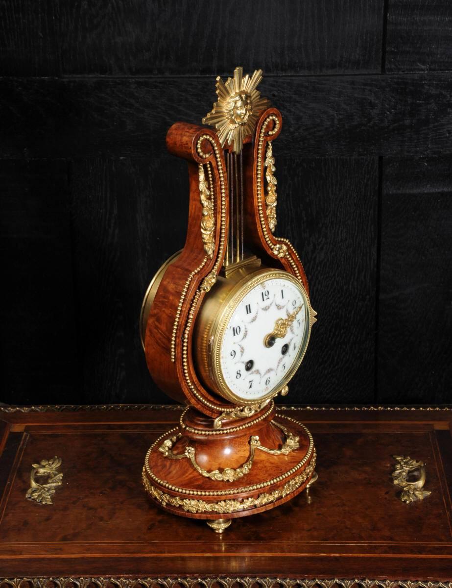 Walnut and Ormolu Lyre Boudoir Clock In Good Condition In Belper, Derbyshire
