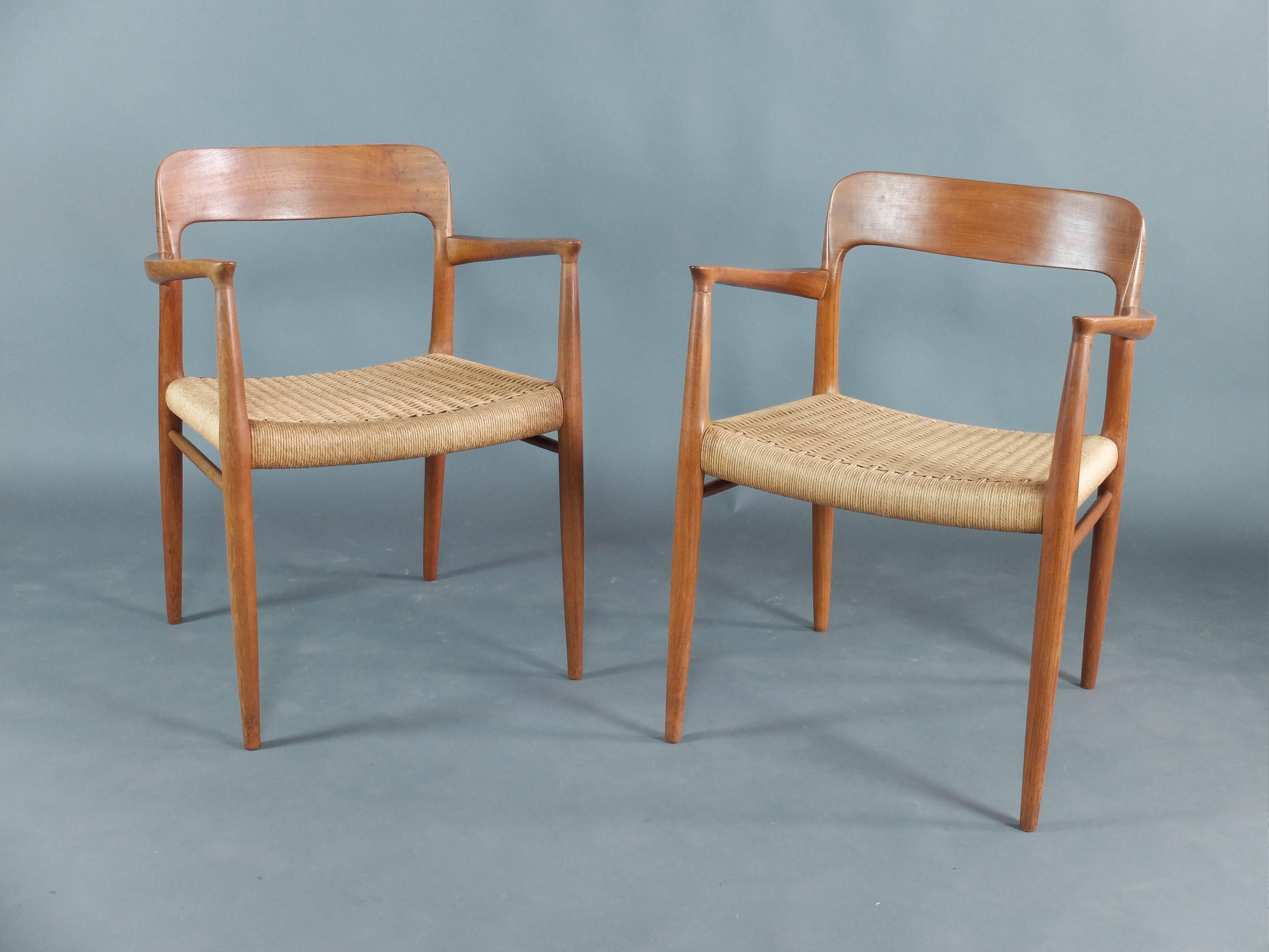 Set of Eight Mid-Century Dining Chairs by Moller Model 75 In Good Condition For Sale In Heswall, Wirral