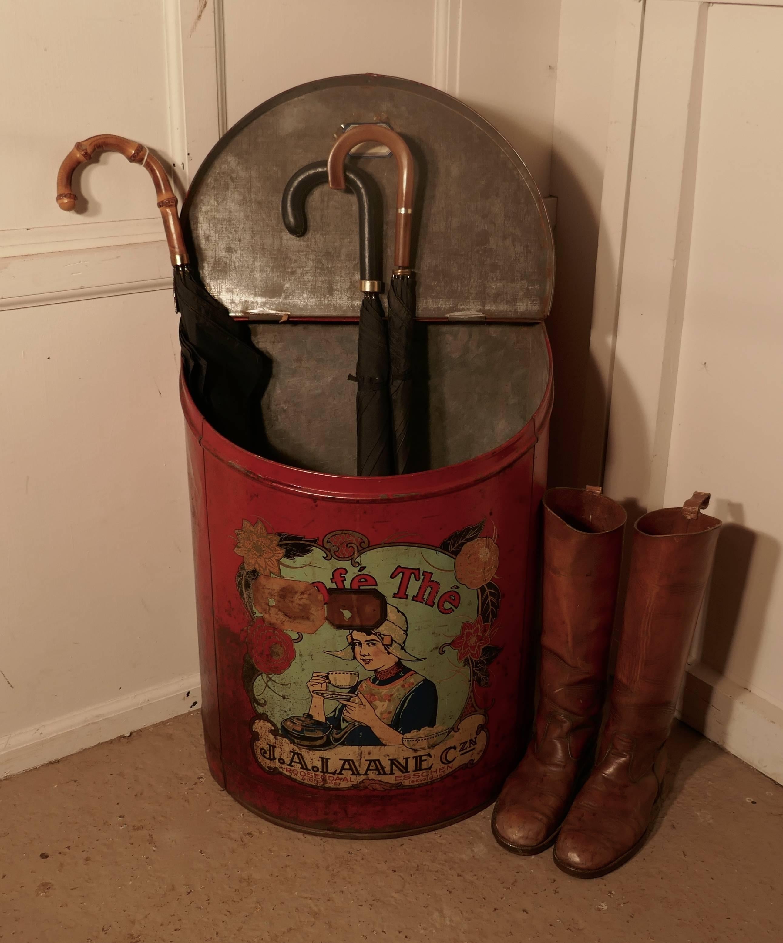 Very Large Dutch and Belgian grocers shop tea or coffee canister

A large grocers shop tin would make a quirky umbrella stand Industrial antique

This is lovely large grocers shop coffee or tea canister, it has curved front and it is brightly