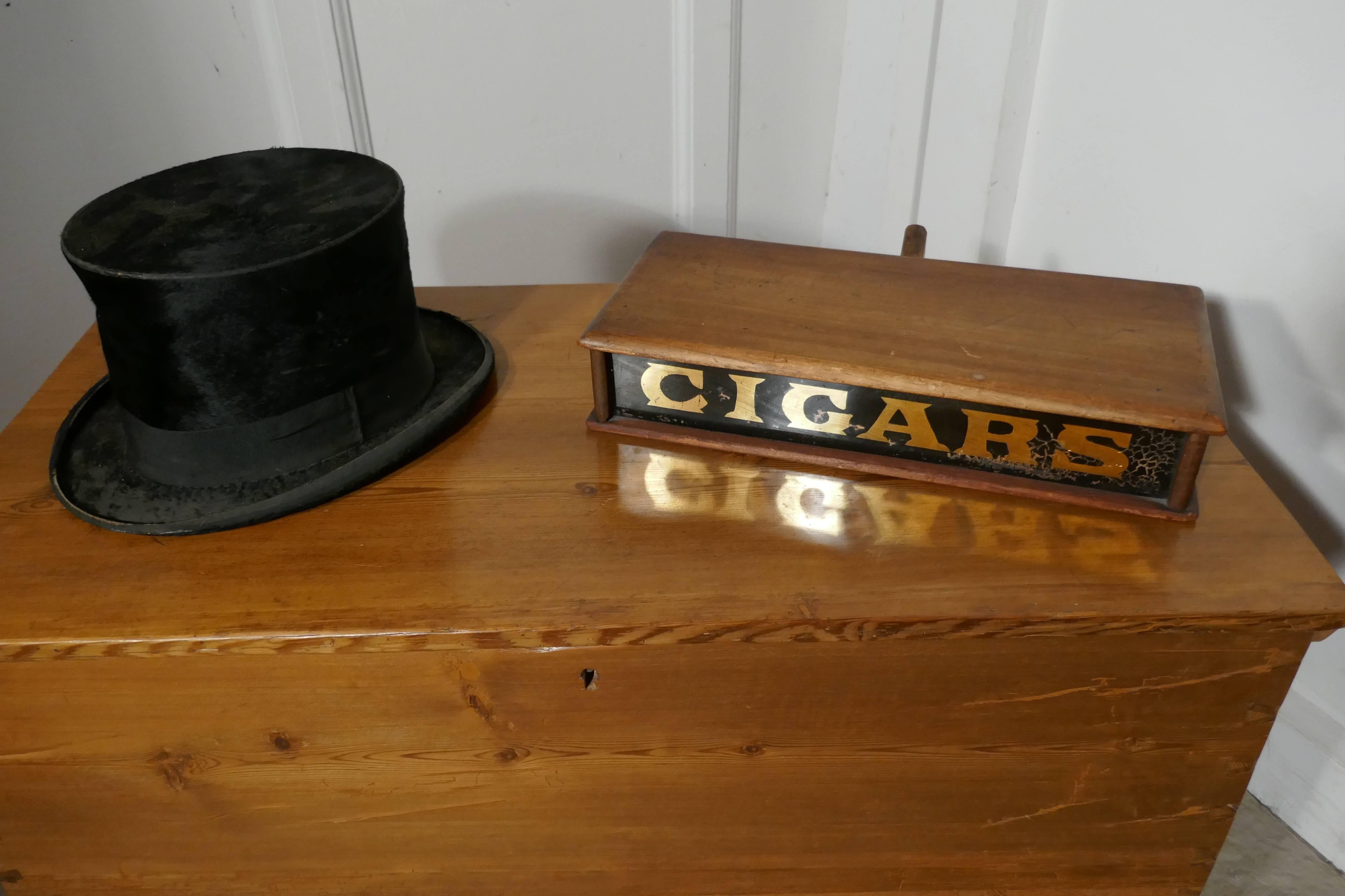 Victorian Mahogany Cigar Box In Good Condition In Chillerton, Isle of Wight