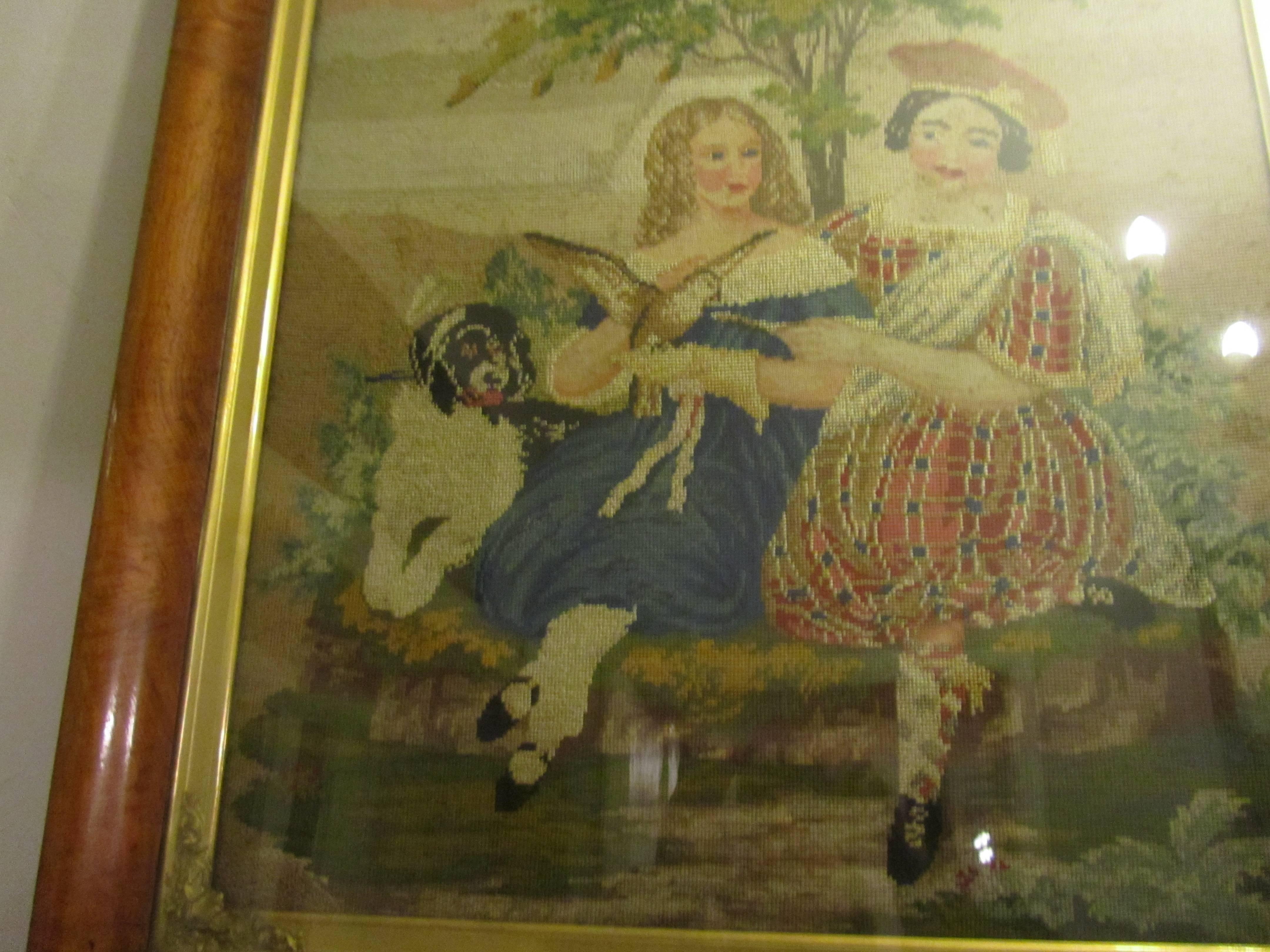Tapisserie écossaise encadrée du 19e siècle

Il s'agit d'une charmante tapisserie écossaise encadrée du 19e siècle.
La tapisserie date d'environ 1850, elle est tissée à la main en laine et en soie, elle est dans son cadre d'origine en érable qui