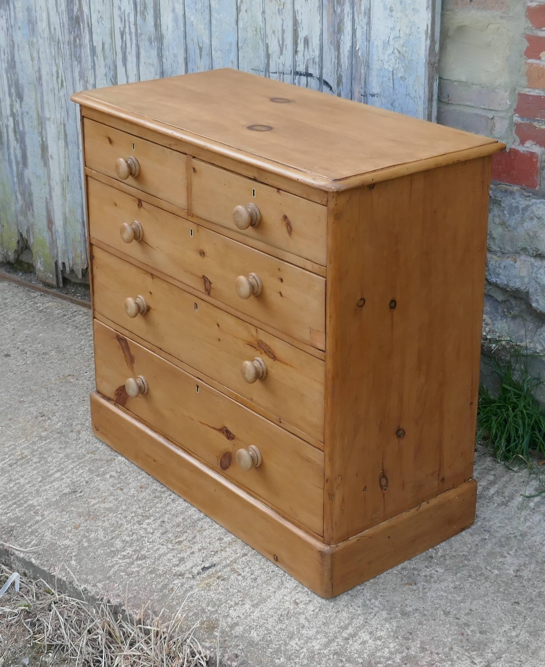 19th Century Large Victorian Stripped Pine Chest of Drawers, 1890