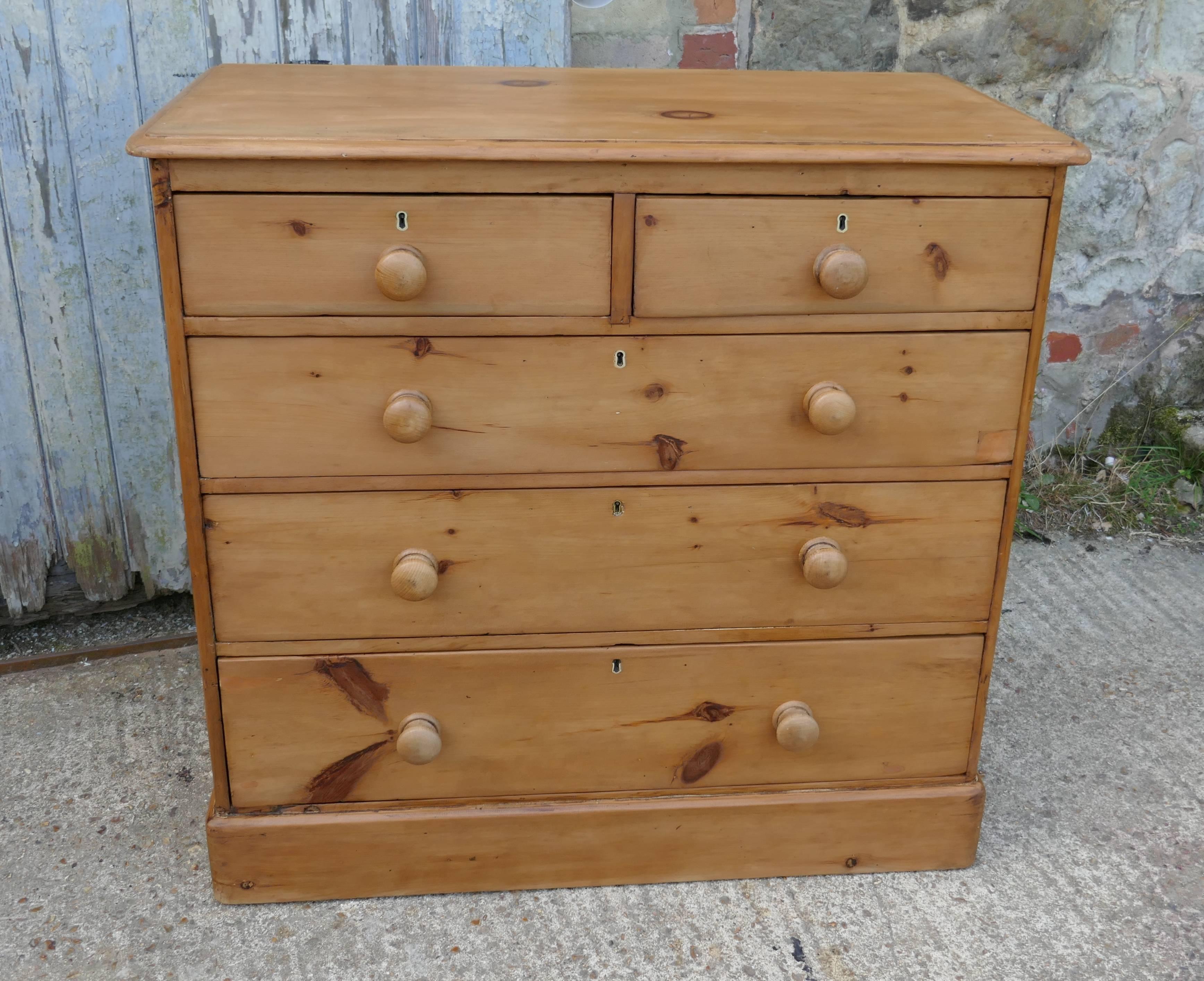 Large Victorian Stripped Pine Chest of Drawers, 1890 3