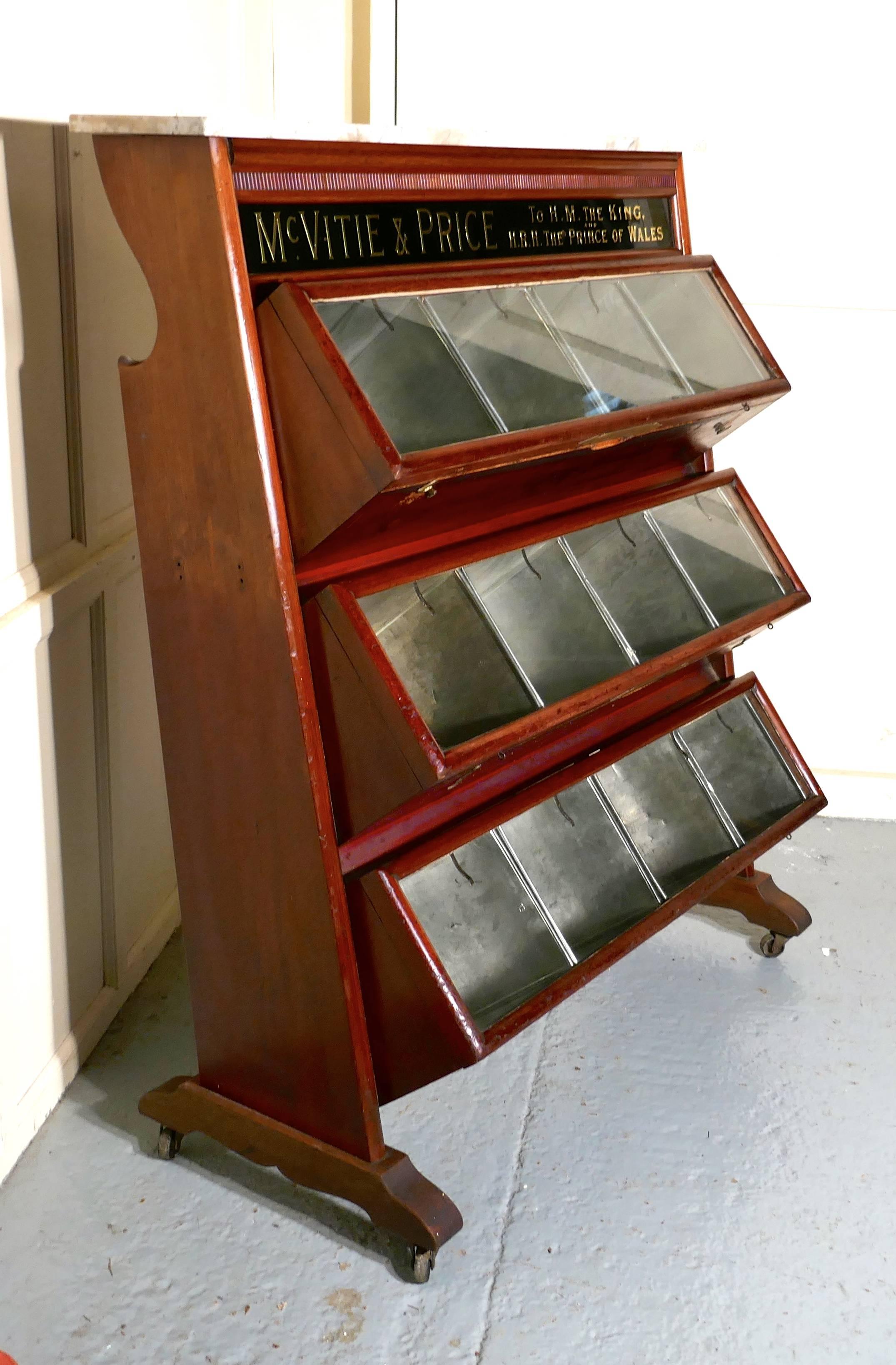 McVitie & Price Cake Shop Biscuit Tin Display Cabinet In Good Condition In Godshill, Isle of Wight