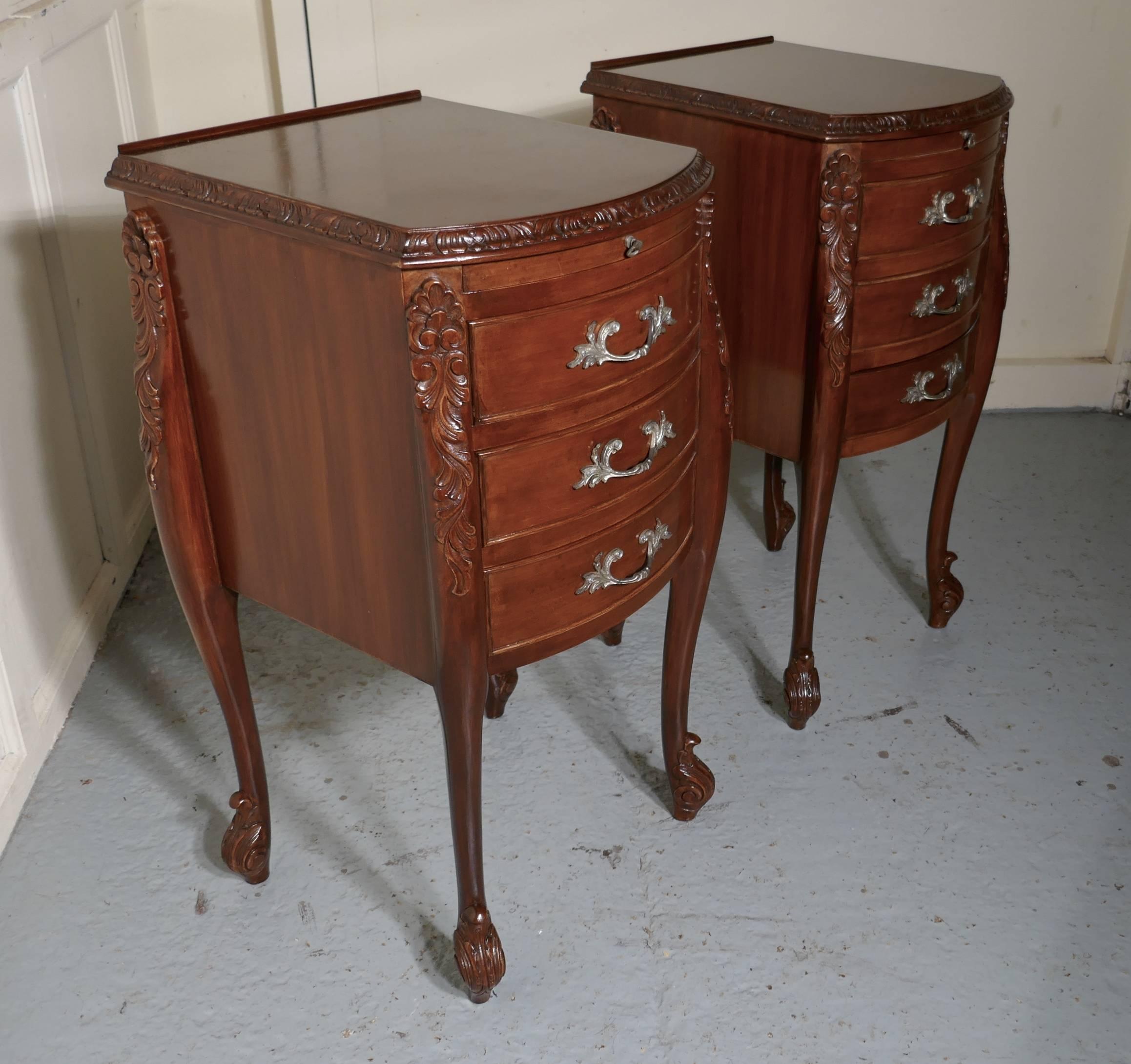 Pair of French Walnut and Ormolu Three-Drawer Bedside Cabinets 2