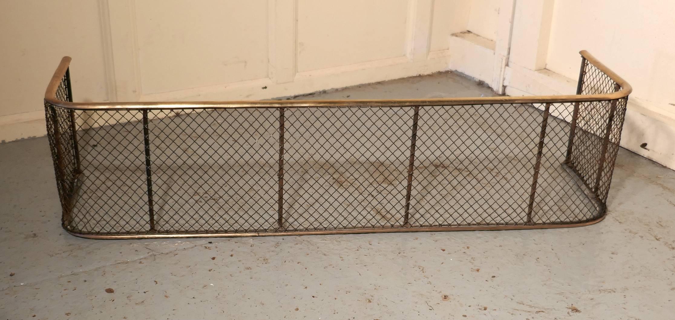 Victorian Nursery Fire Guard or Club Fender In Good Condition In Godshill, Isle of Wight