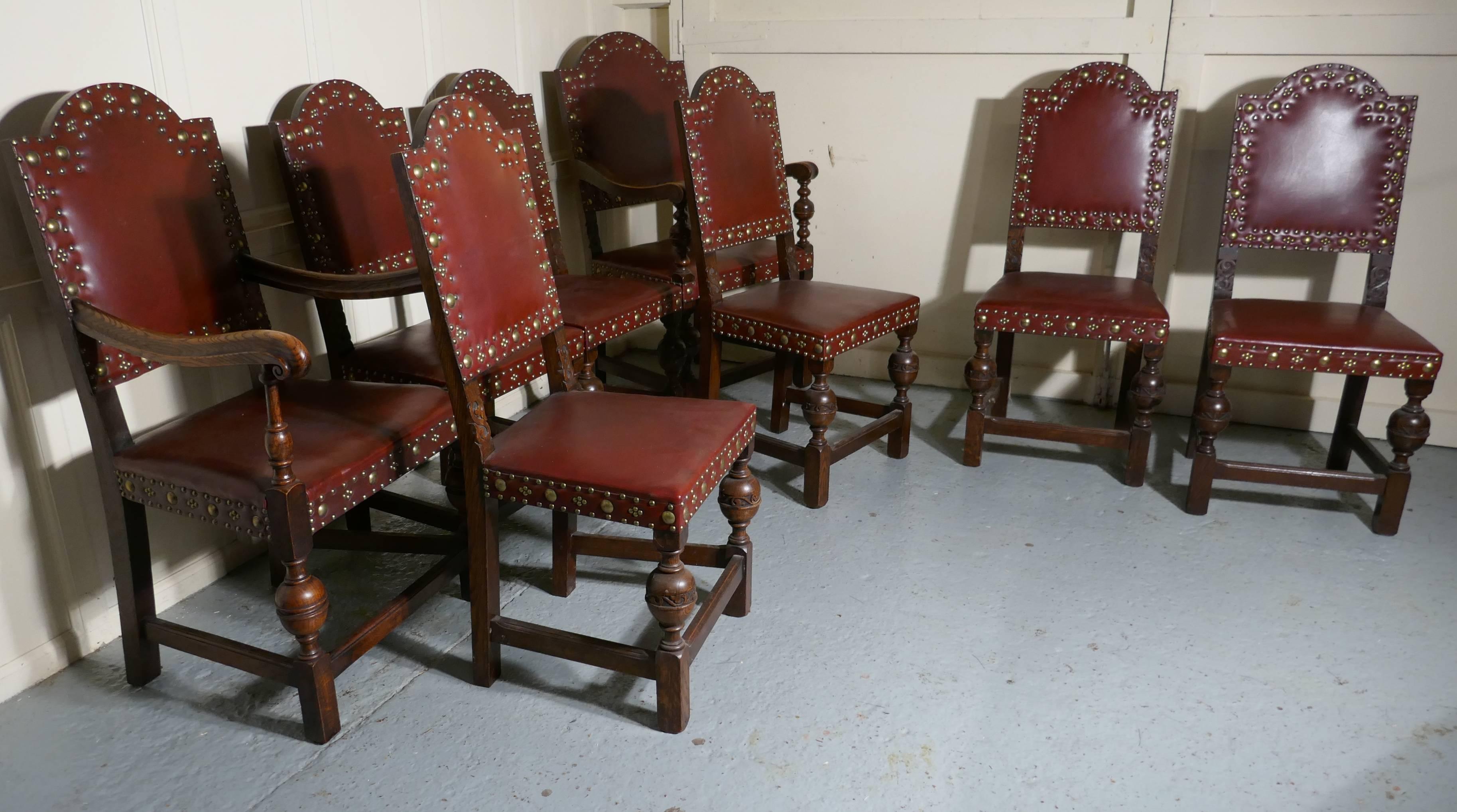 Set of Eight Gothic Oak Dining Chairs by Gillows In Good Condition In Chillerton, Isle of Wight