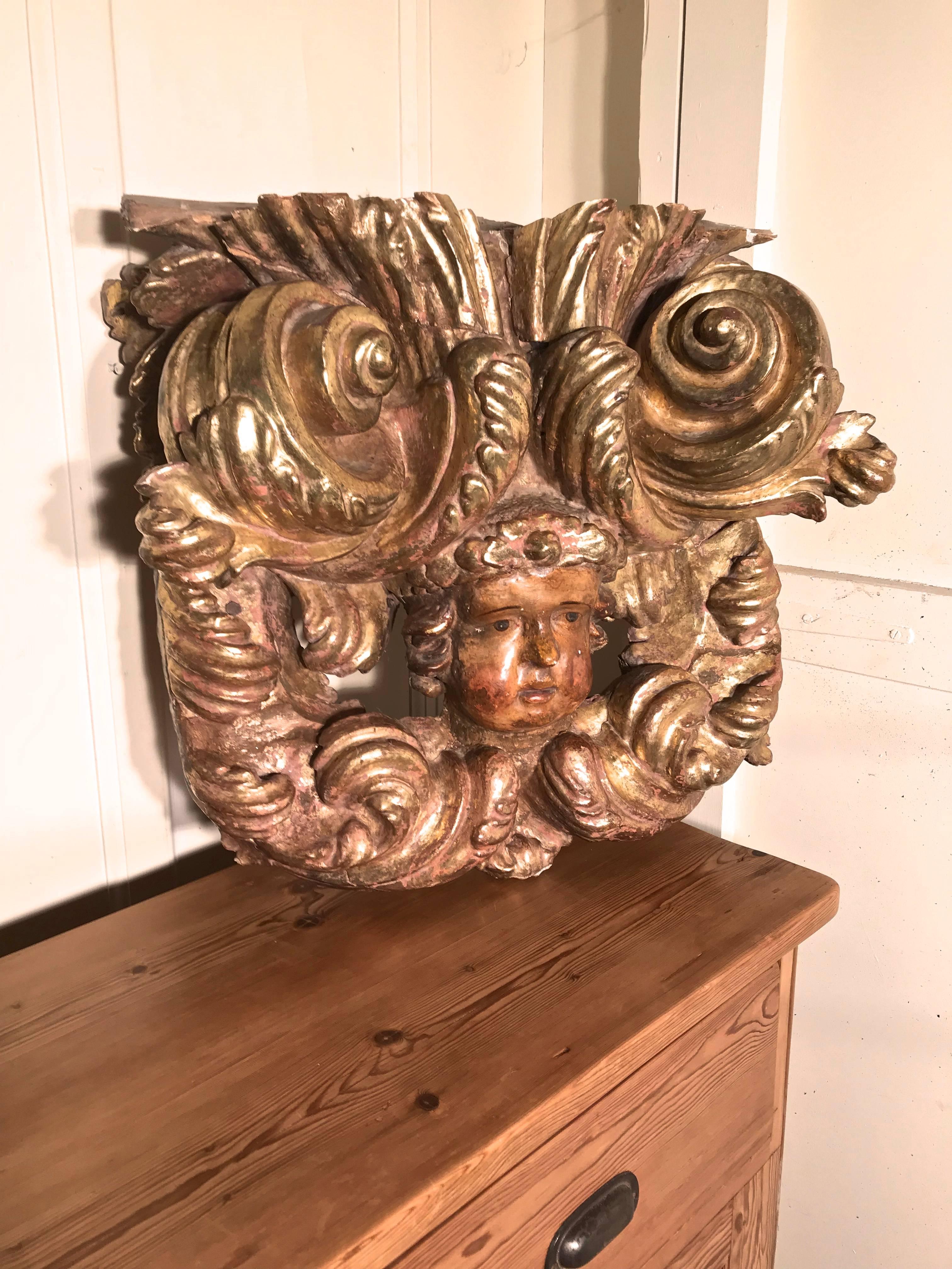 Huge Italian Baroque Carved Cherub Head Putti   In Fair Condition For Sale In Chillerton, Isle of Wight