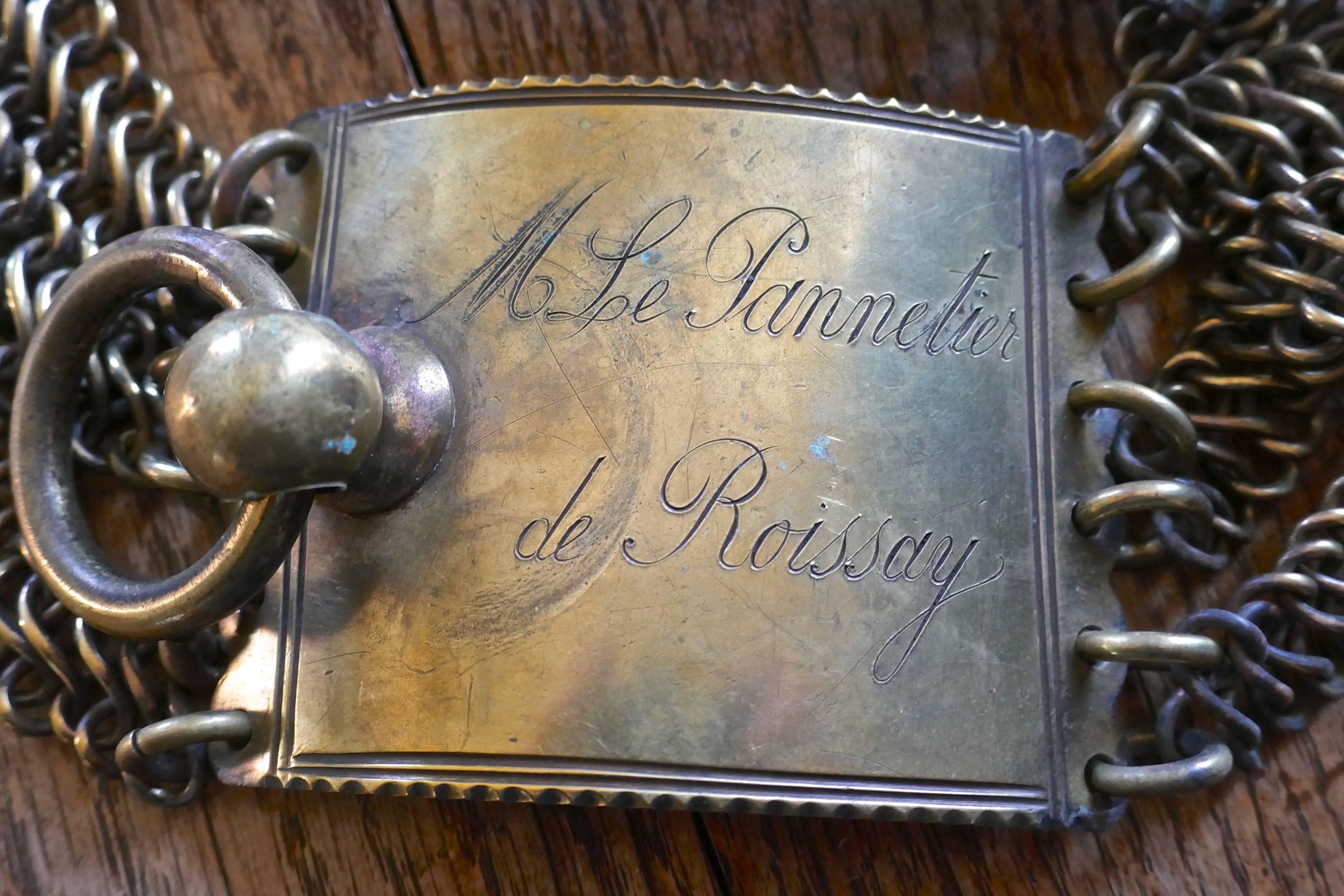 Français Collier et peigne de chien de chasse en bronze français du 19ème siècle   en vente