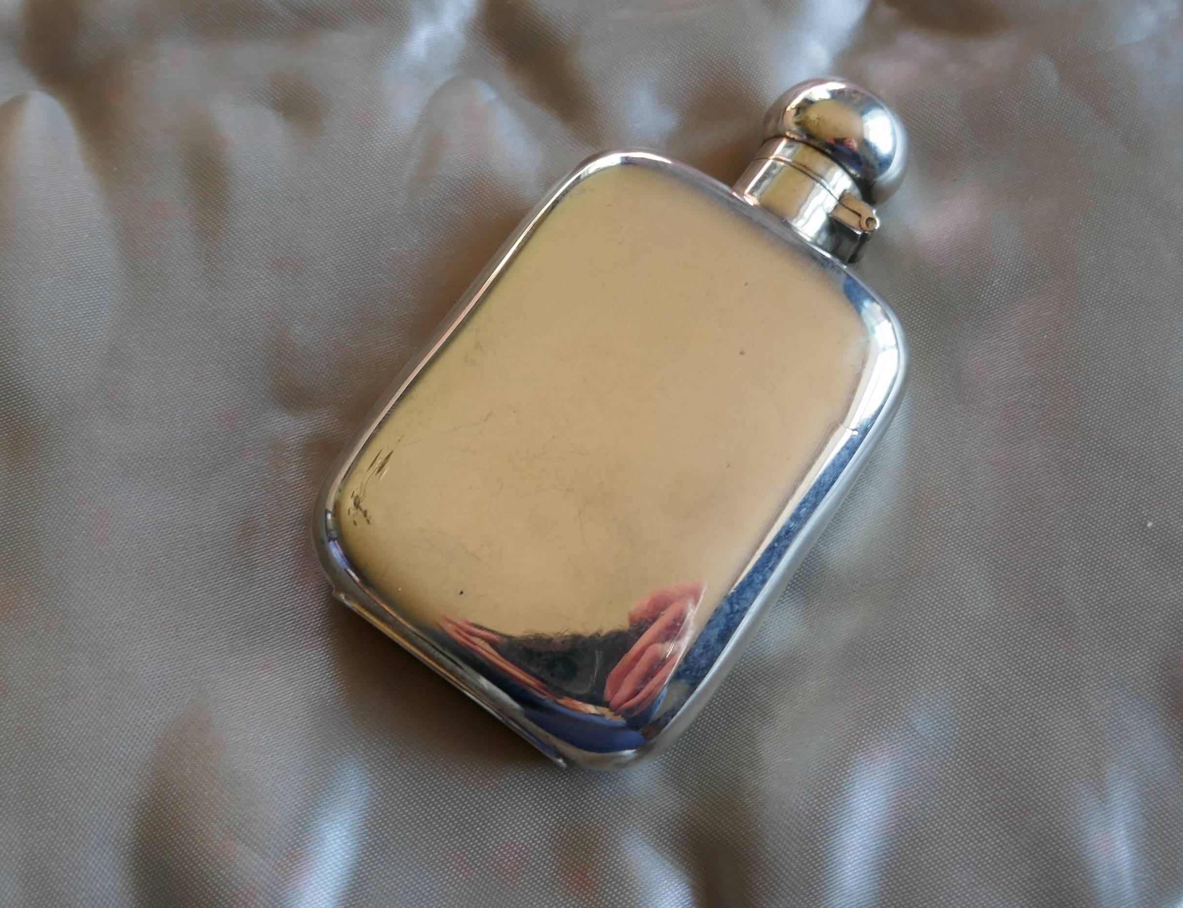 20th Century Silver Hall Marked Hip or Pocket Flask, Richard Burbridge Date 1915