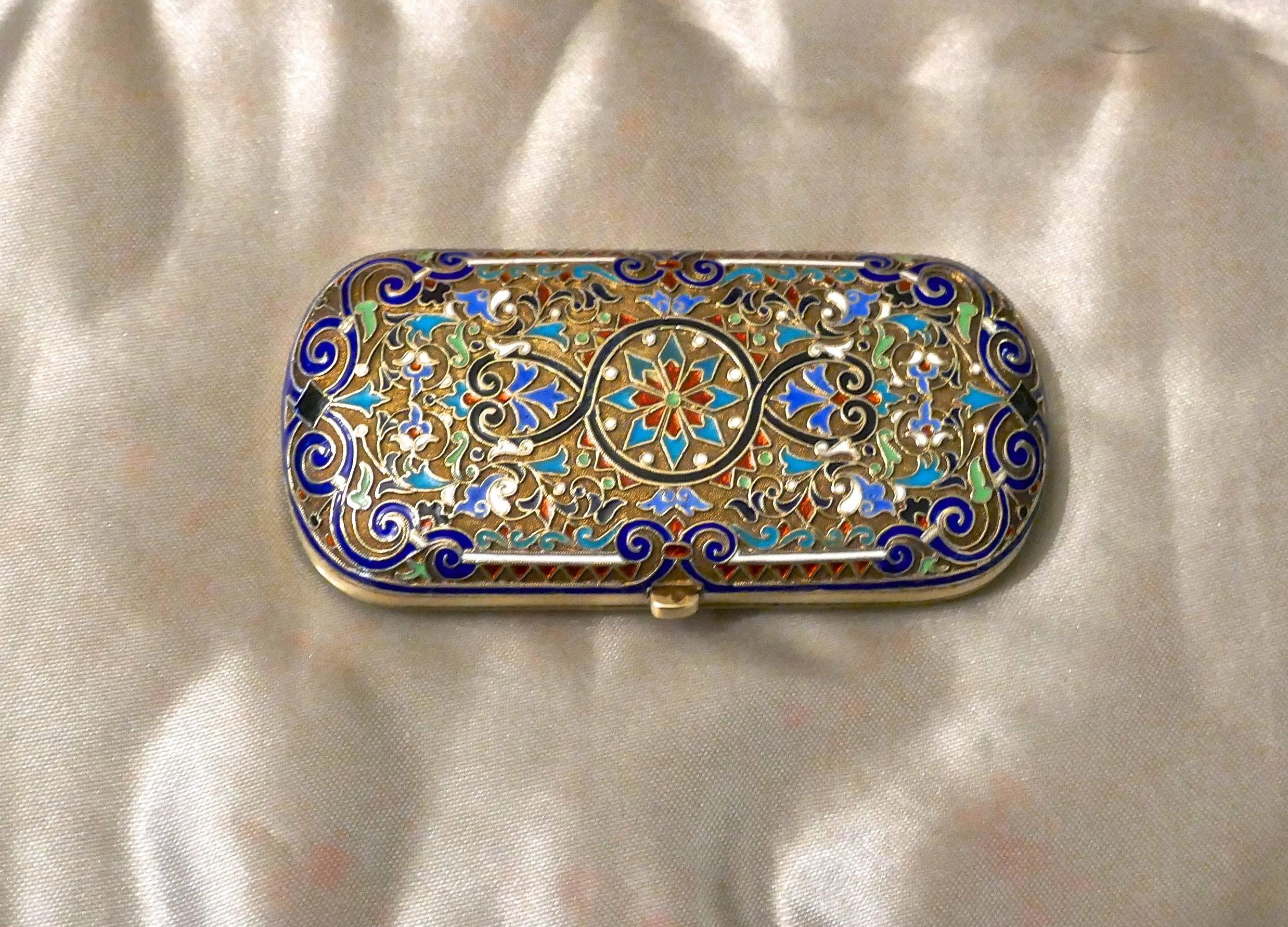 Russian Cloisonné Card Case in Silver Gilt For Sale 2