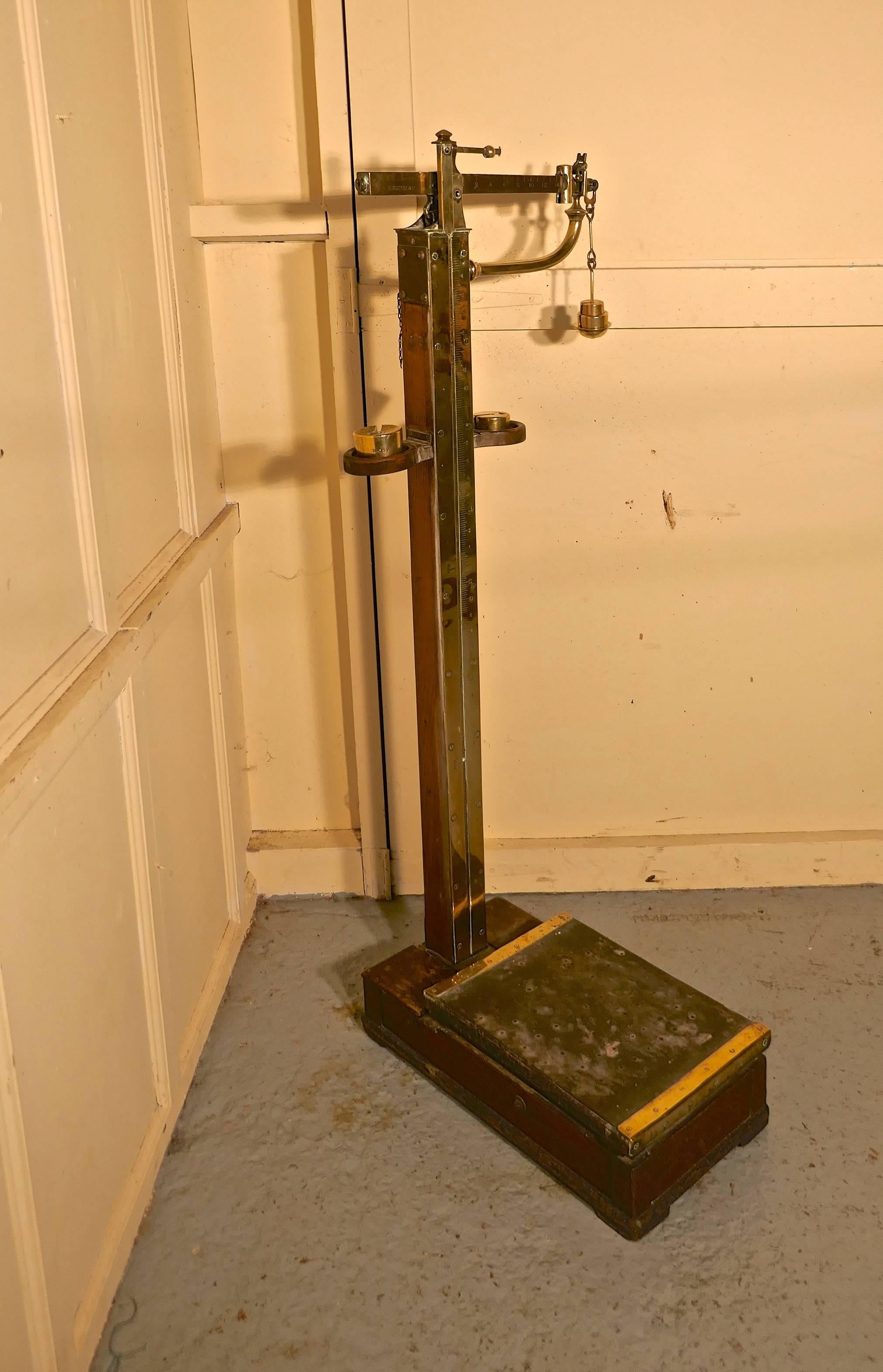 Jockey Scales from Market Rasen Racecourse   In Good Condition For Sale In Chillerton, Isle of Wight
