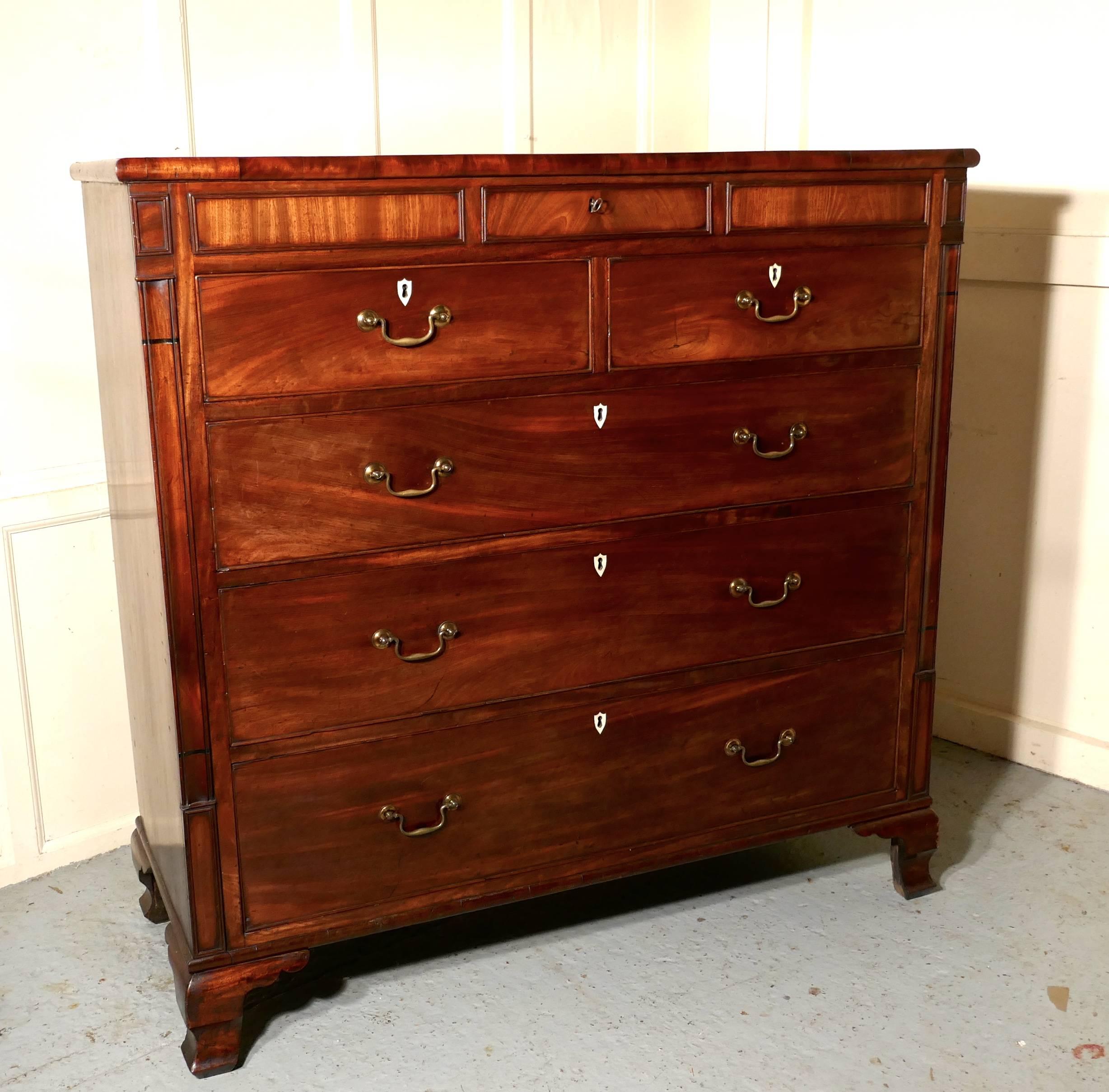 Large William IV  Flame Mahogany Chest of Drawers 1