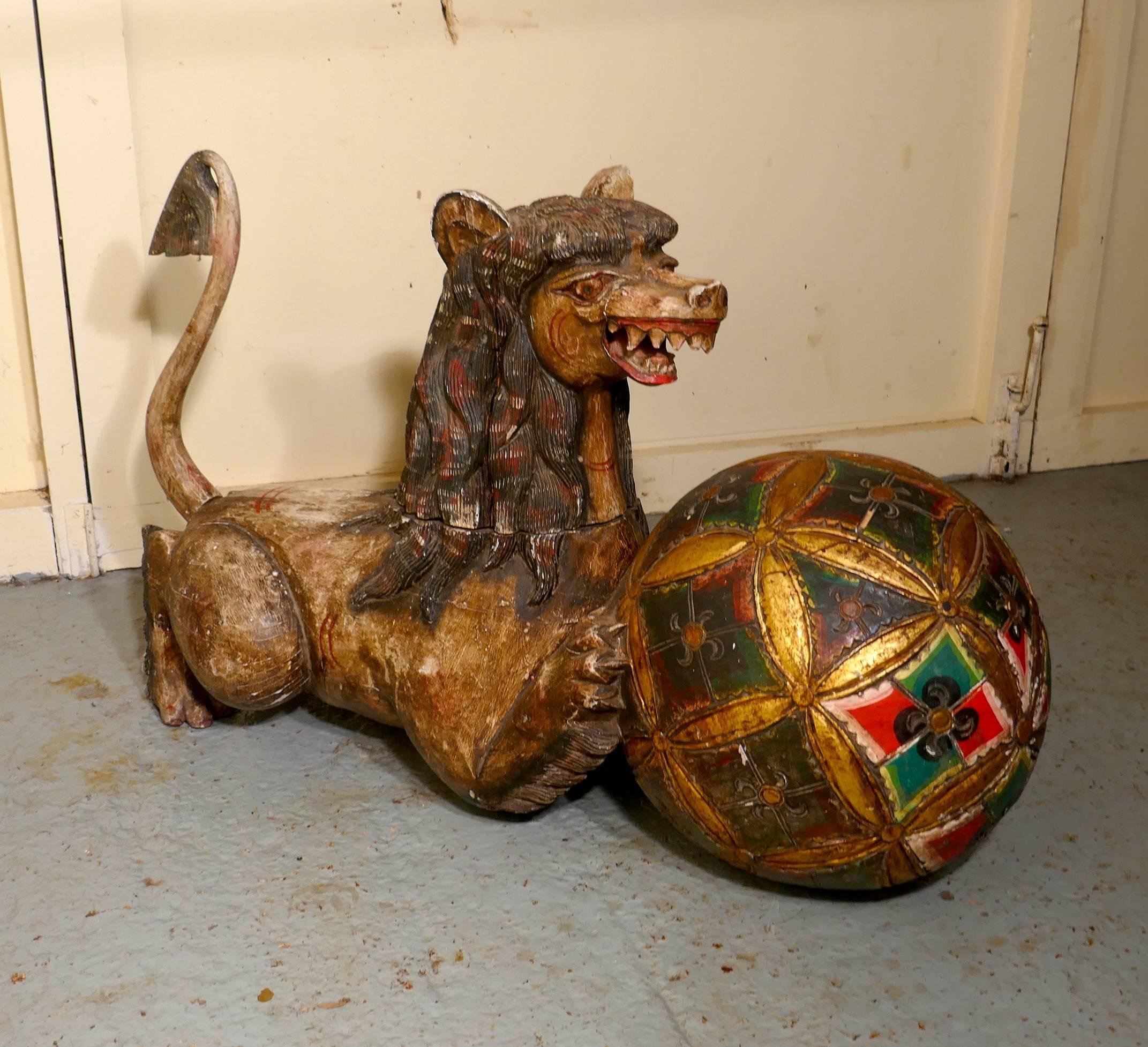 Large Carved Wooden Temple Lion, Pixiu or Foo Dog In Good Condition For Sale In Chillerton, Isle of Wight