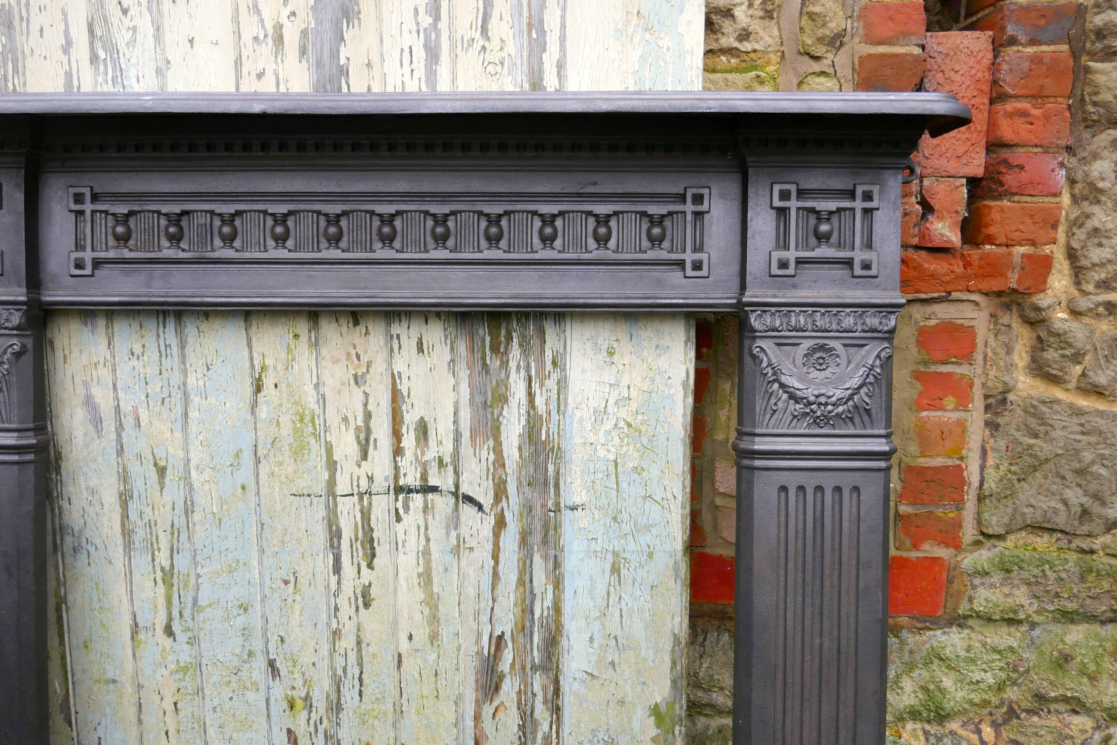 Large 19th Century Cast Iron Fire Place In Good Condition In Chillerton, Isle of Wight