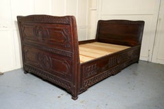 19th Century Carved Oak Day Bed or Ships Sleigh Bed