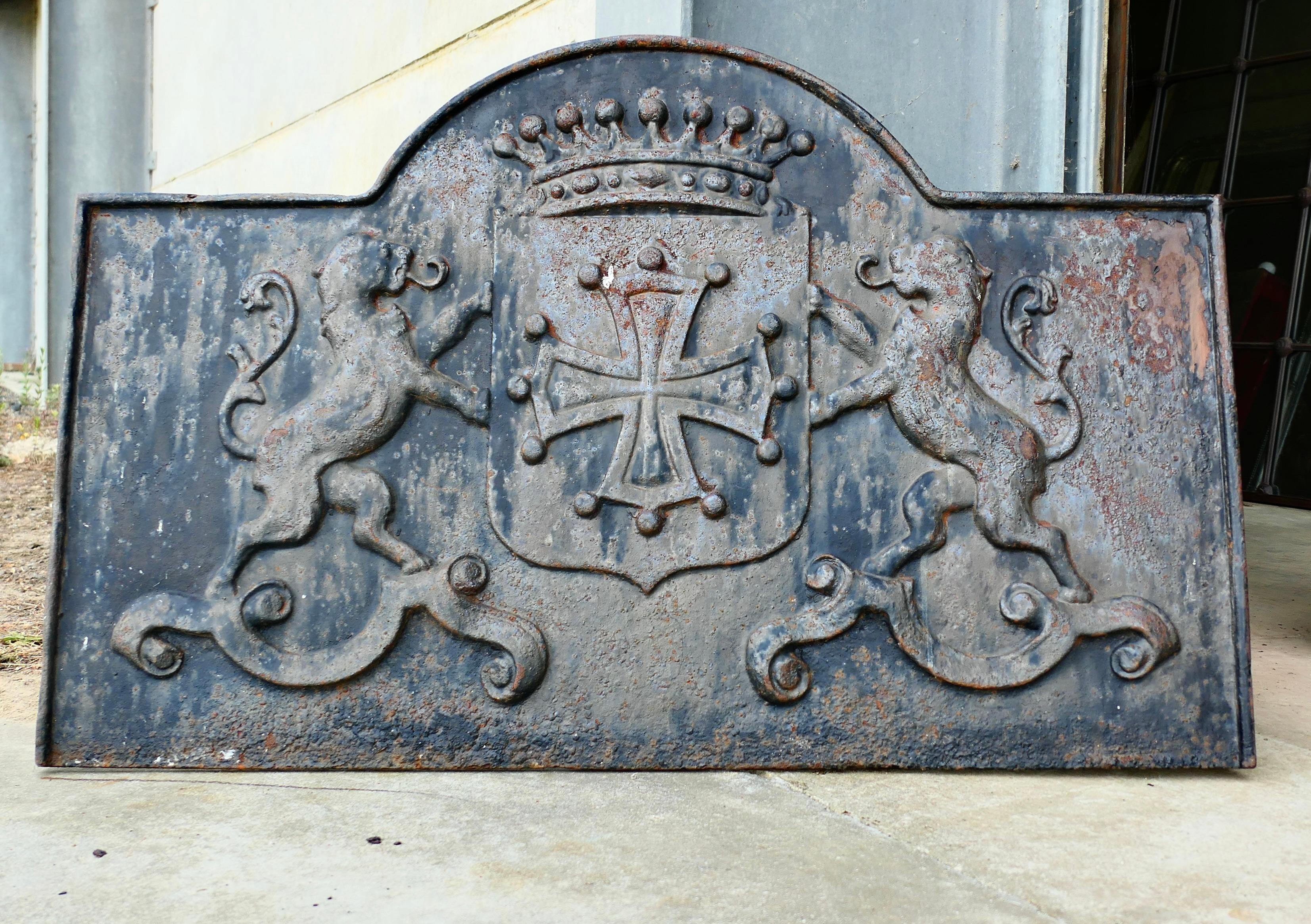 Gothic Revival Arch Top Fire Back, Crown, Shield, Cross and Lions For Sale