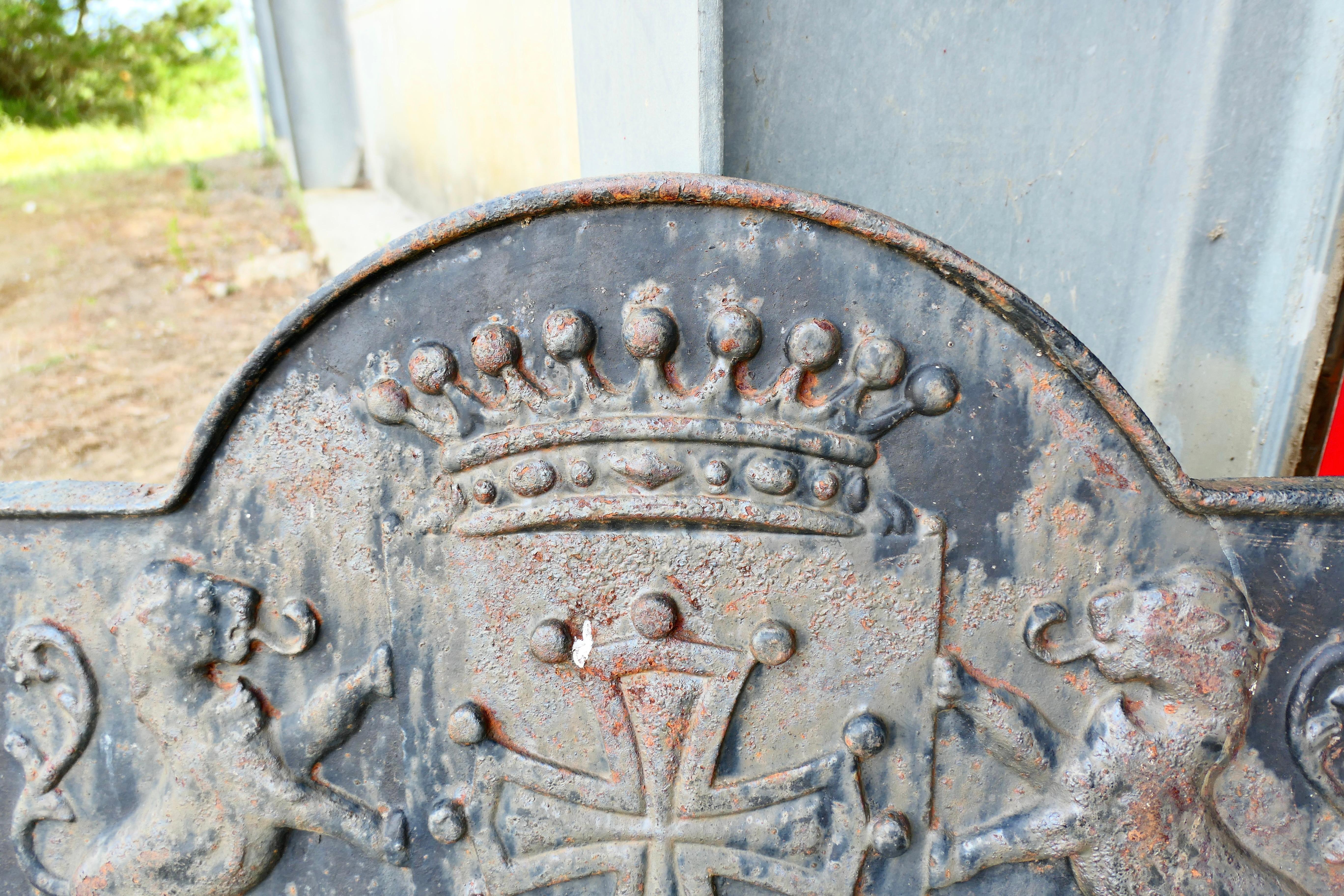 Iron Arch Top Fire Back, Crown, Shield, Cross and Lions For Sale