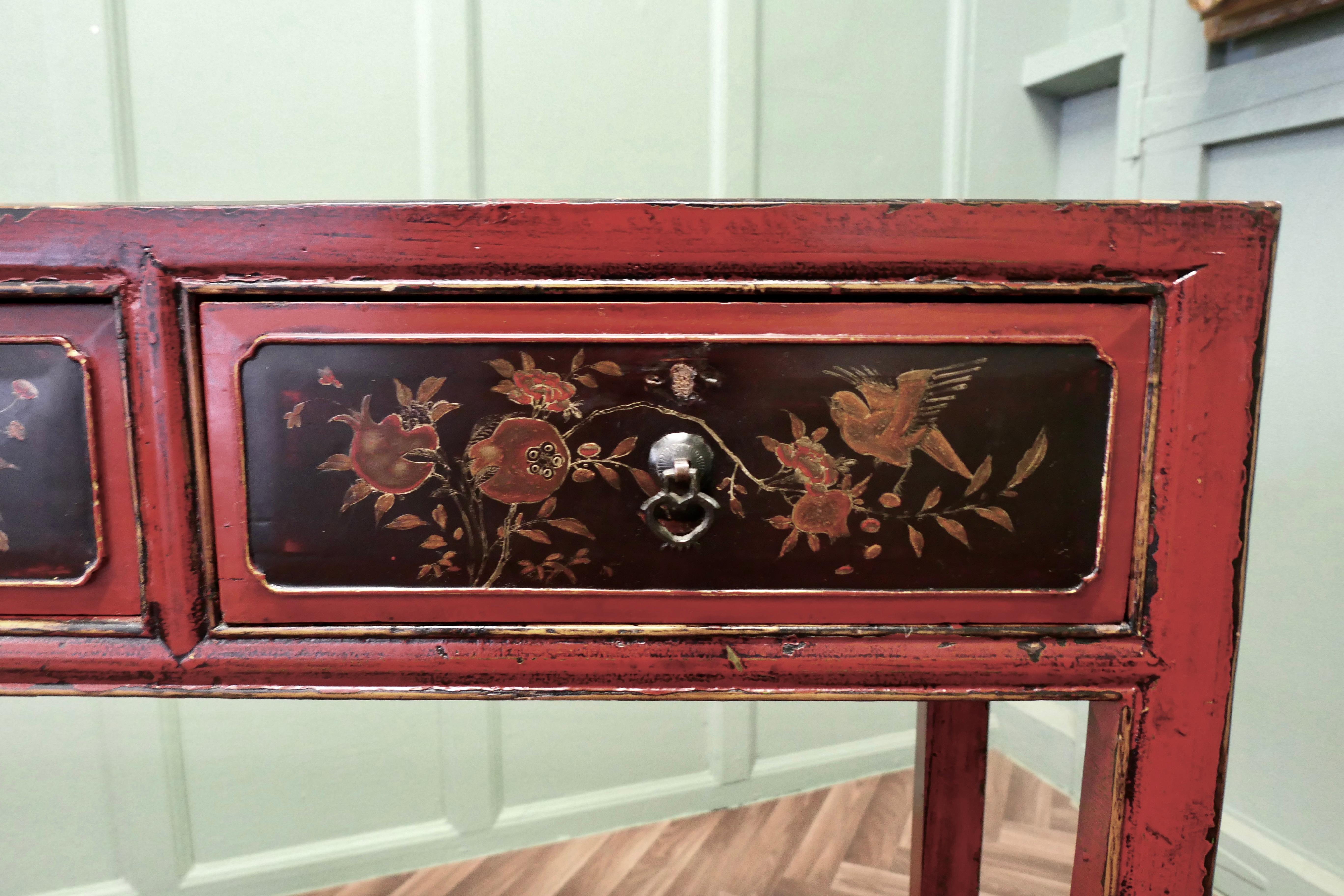 19th Century Oriental Red Lacquered Side Table or Reception Table For Sale