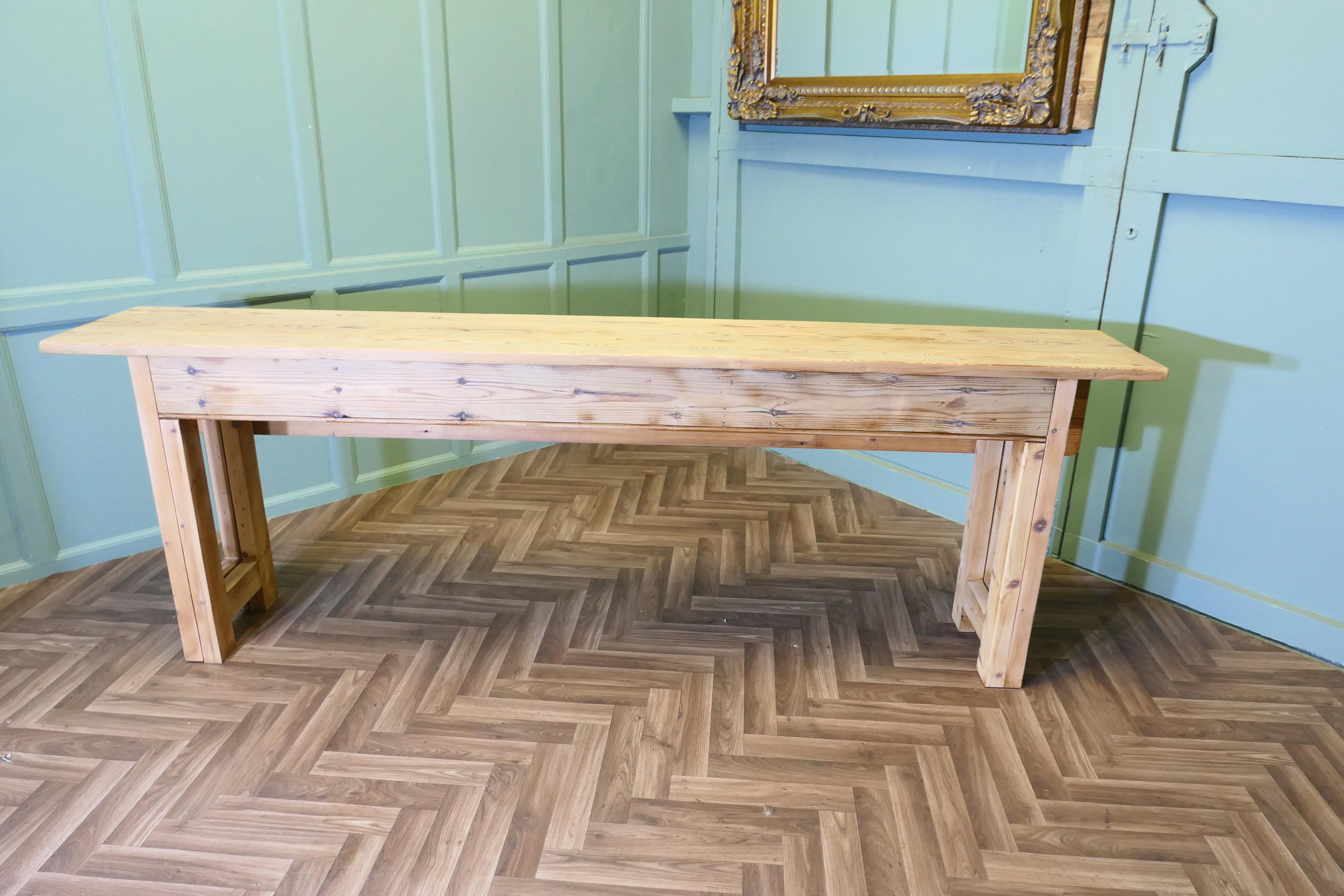 Late 20th Century A Very Long Extending Pine Dining Table For Sale