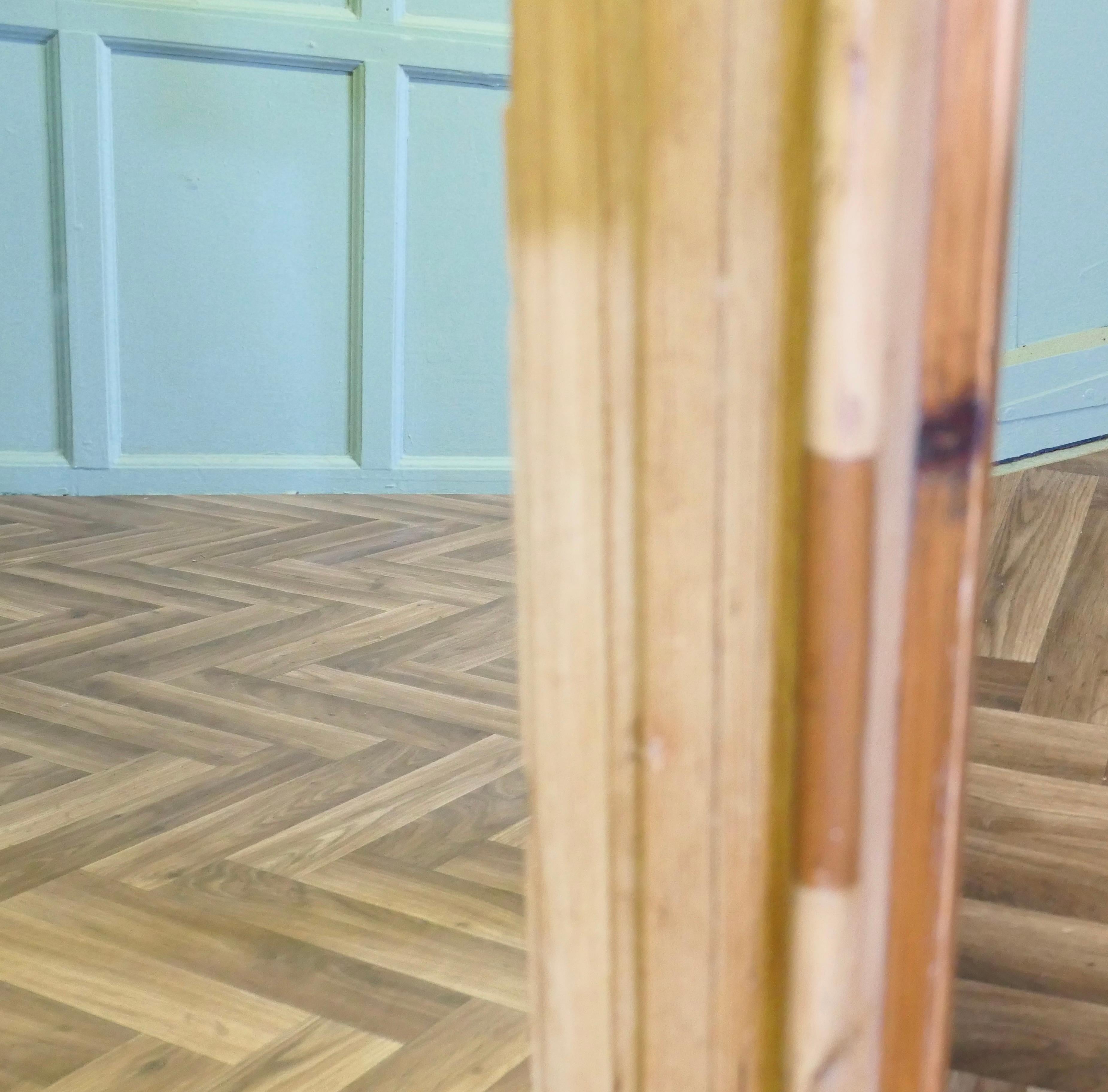 Pin Grand cadre en pin moulé recyclé avec nouveau miroir en vente