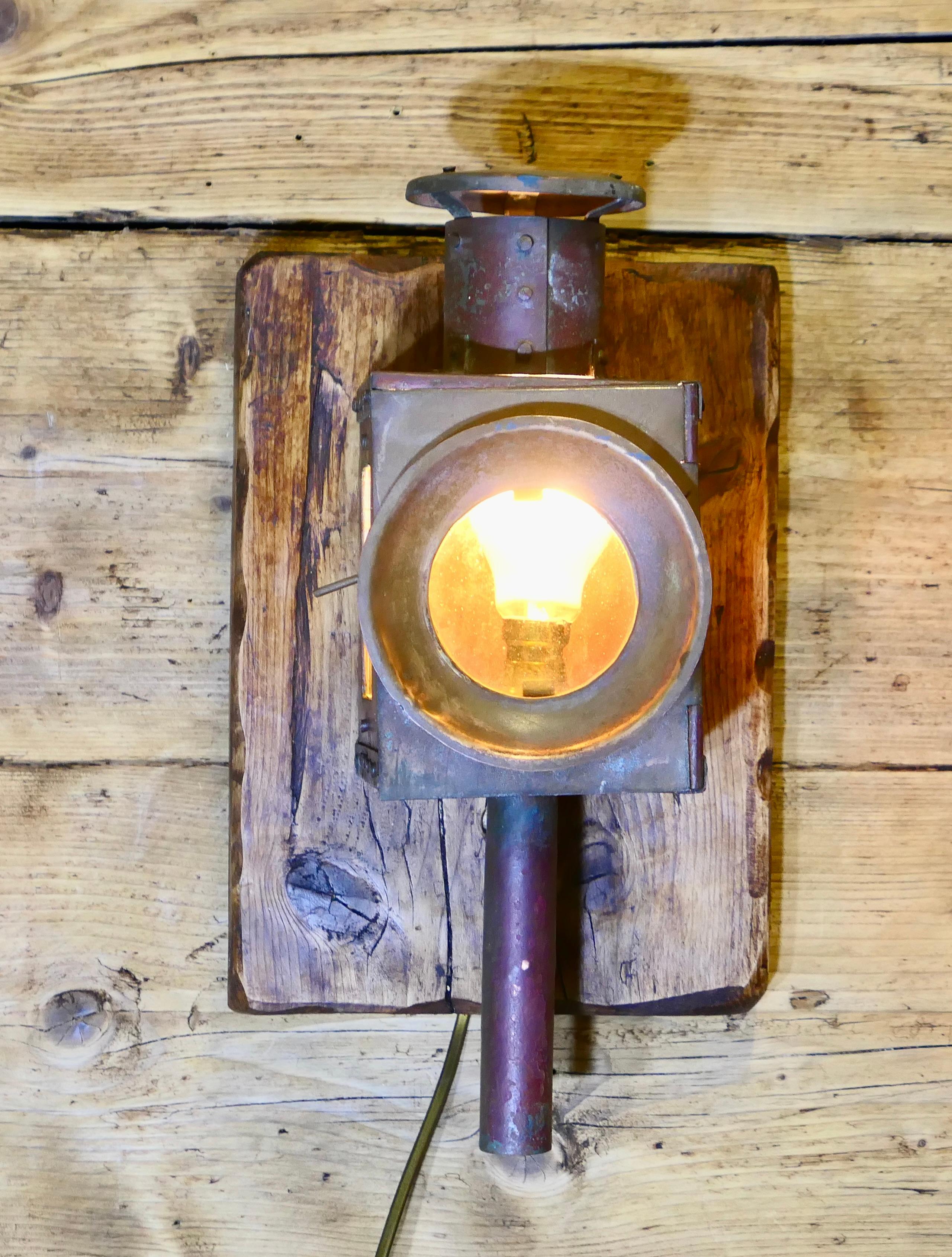 A Superb Pair of Copper and Iron Railway Carriage Lamps 2 Large pieces In Good Condition For Sale In Godshill, Isle of Wight