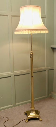 Sehr hohe Teleskop-Stehlampe aus Messing – ein hochwertiges, solides Stück