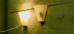 Ein Paar Wandleuchten im Art-Déco-Stil – ein sehr hübsches Paar im Art-Déco-Stil