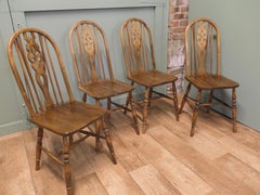 Set of 4 Country Kitchen Dining Chairs, Wheel Back The chairs are a classic