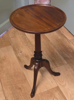 Petite Victorian Wine Table This lovely table stands on a three footed base