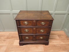18th Century Country Elm Chest of Drawers This is a lovely piece
