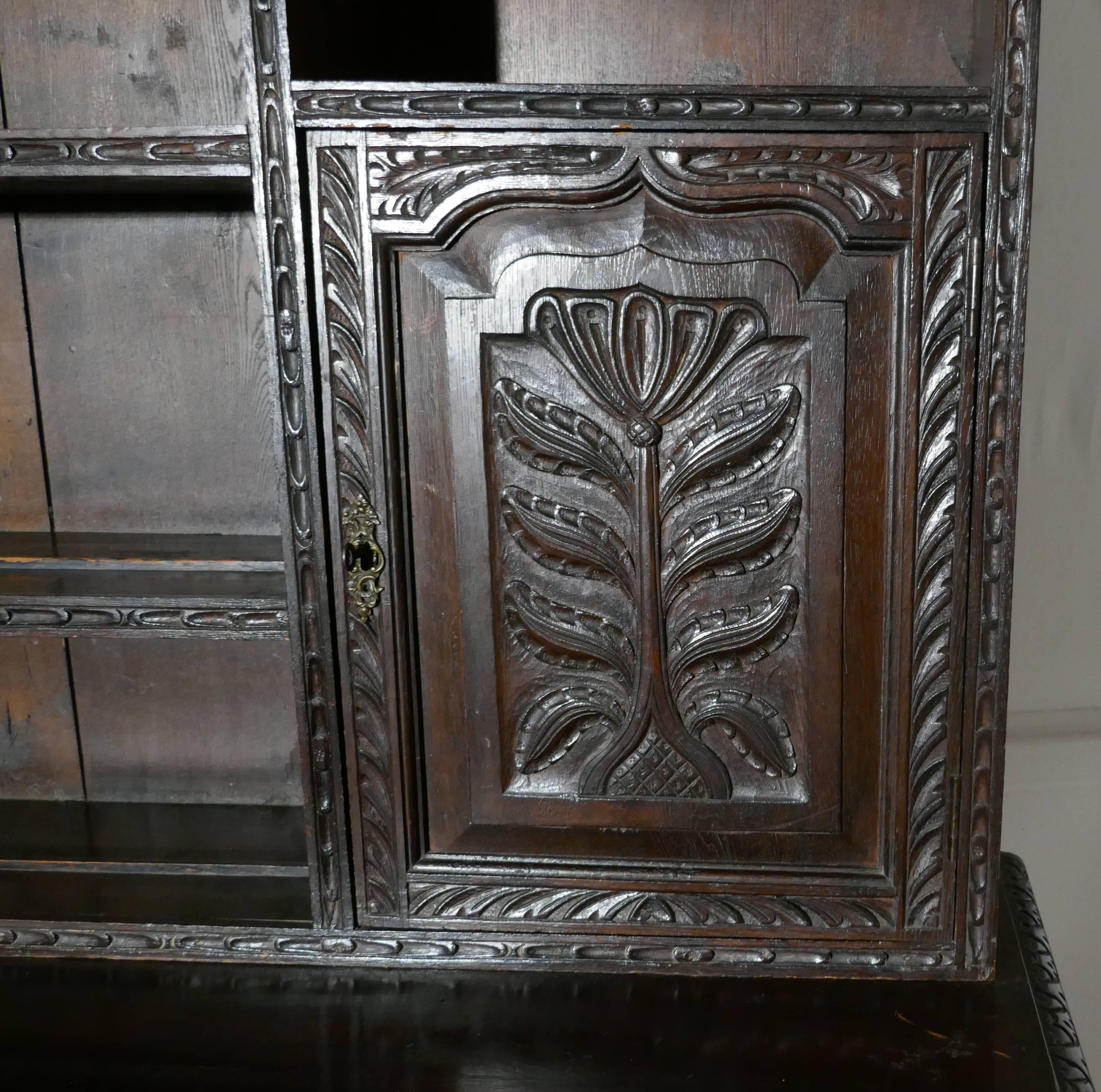 18th Century, Carved Oak Dresser with Tree of Life Carvings In Good Condition In Chillerton, Isle of Wight