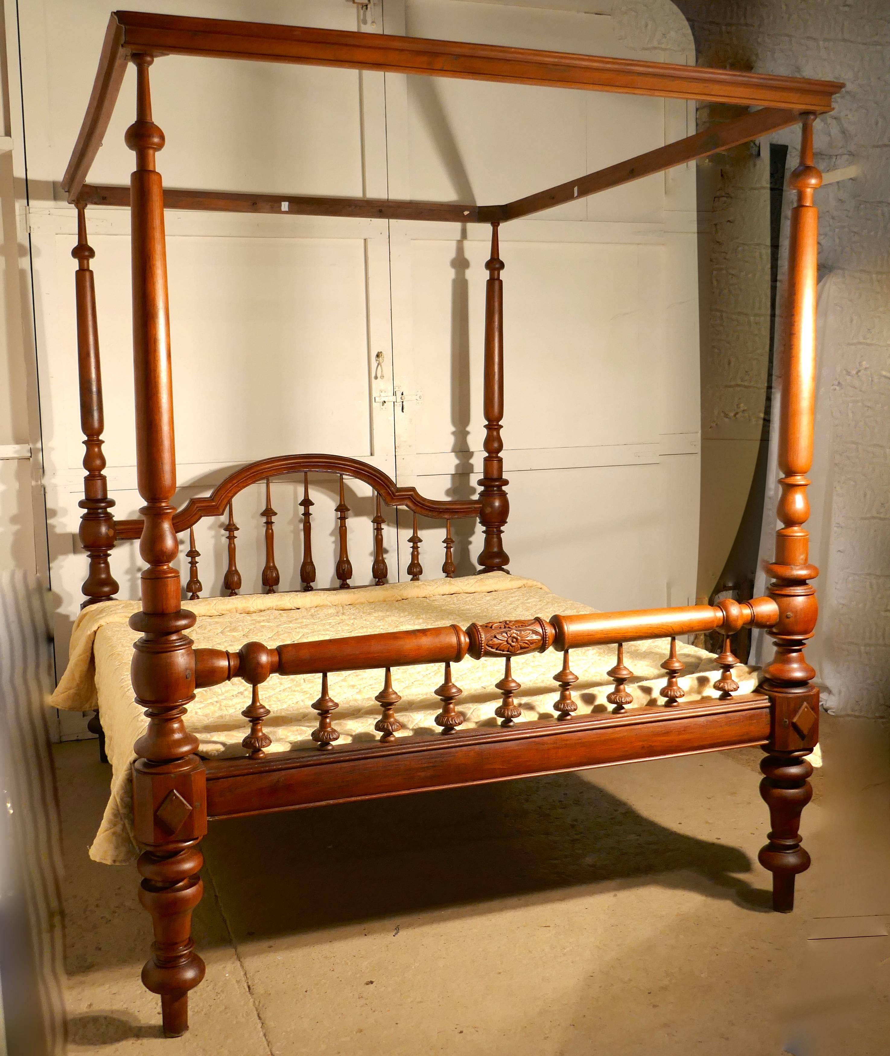 Hand-Carved Colonial Raj Four Poster Bed, Anglo Indian Carved Four Poster Large Double Bed