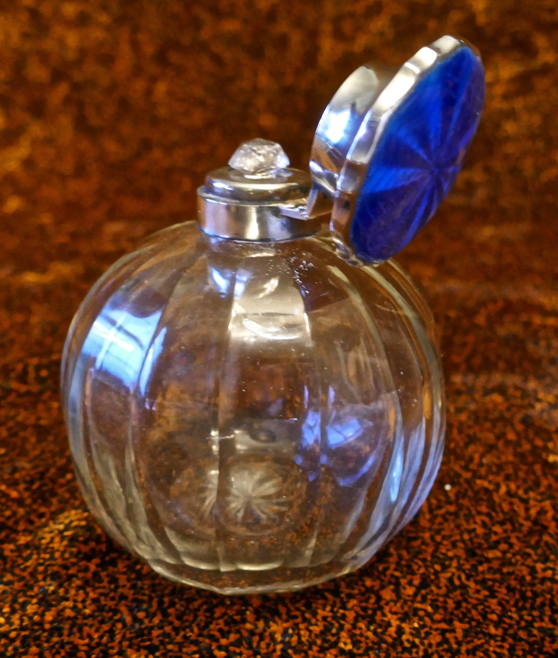 Französische Art-Déco-Duftflasche aus Sterlingsilber und Guilloche-Emaille (Art déco) im Angebot