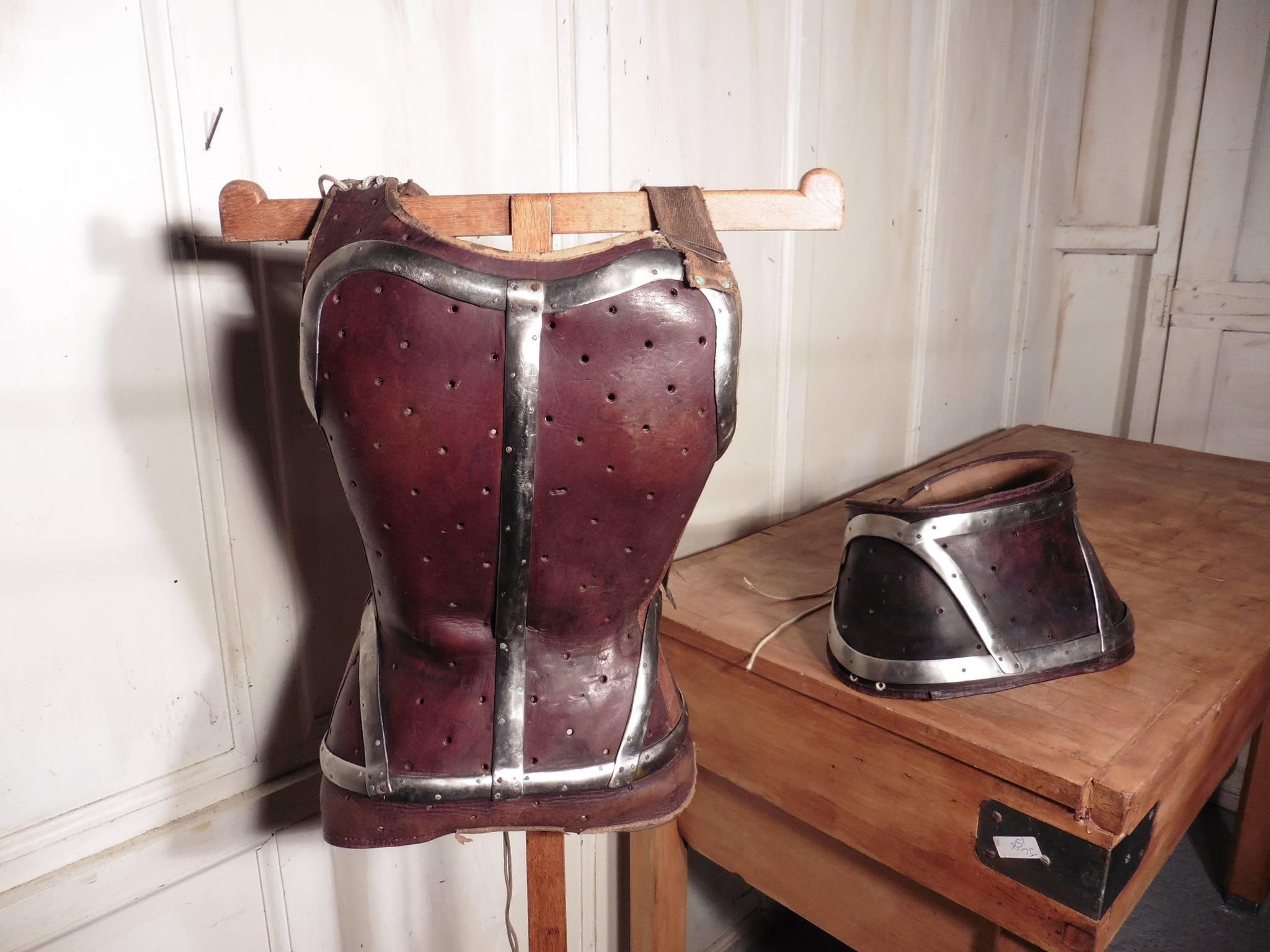 Rare French Childs Leather Surgical Spinal Corset In Fair Condition For Sale In Chillerton, Isle of Wight