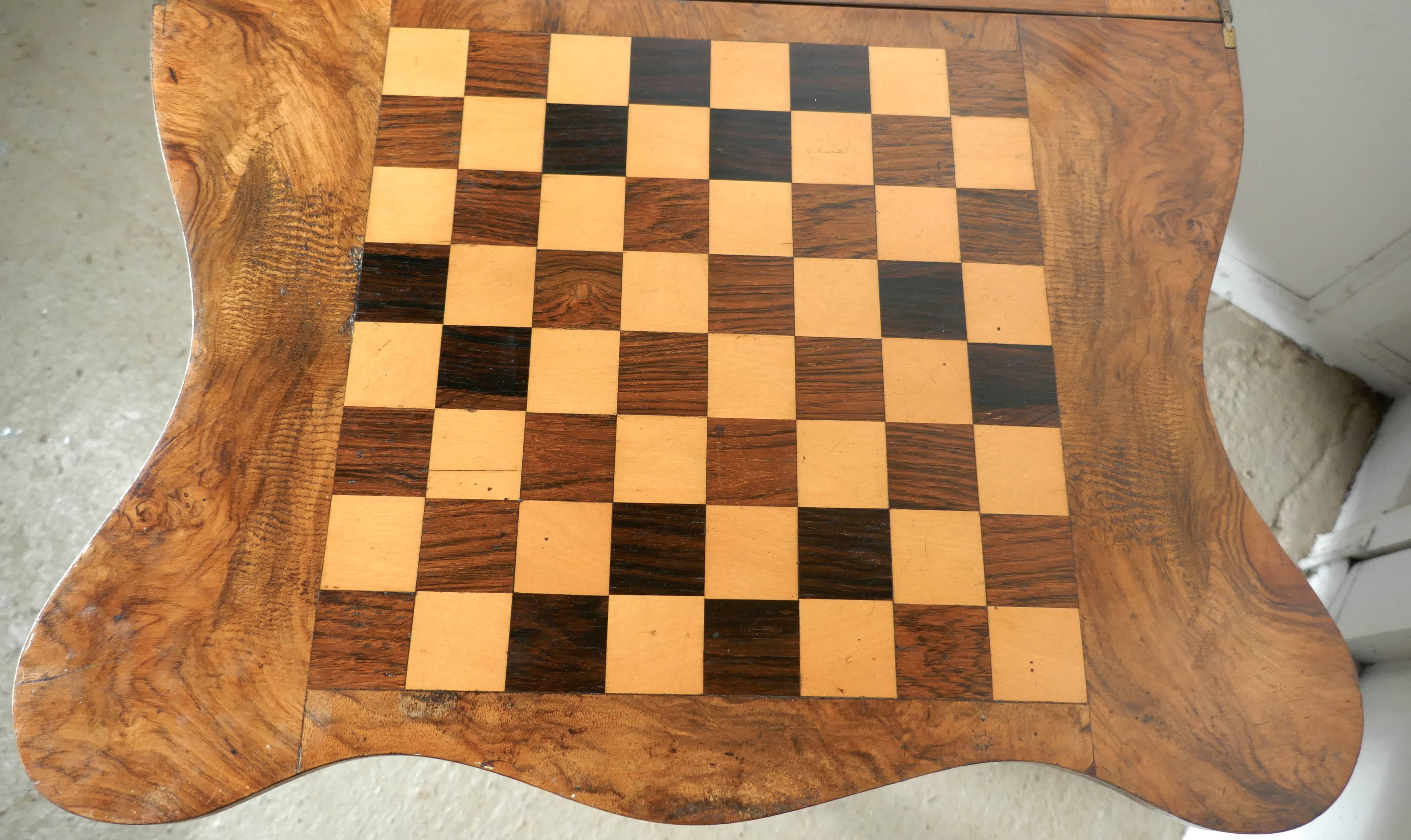Queen Anne Style Inlaid Burr Walnut, Games Table, Chess and Backgammon In Fair Condition In Chillerton, Isle of Wight