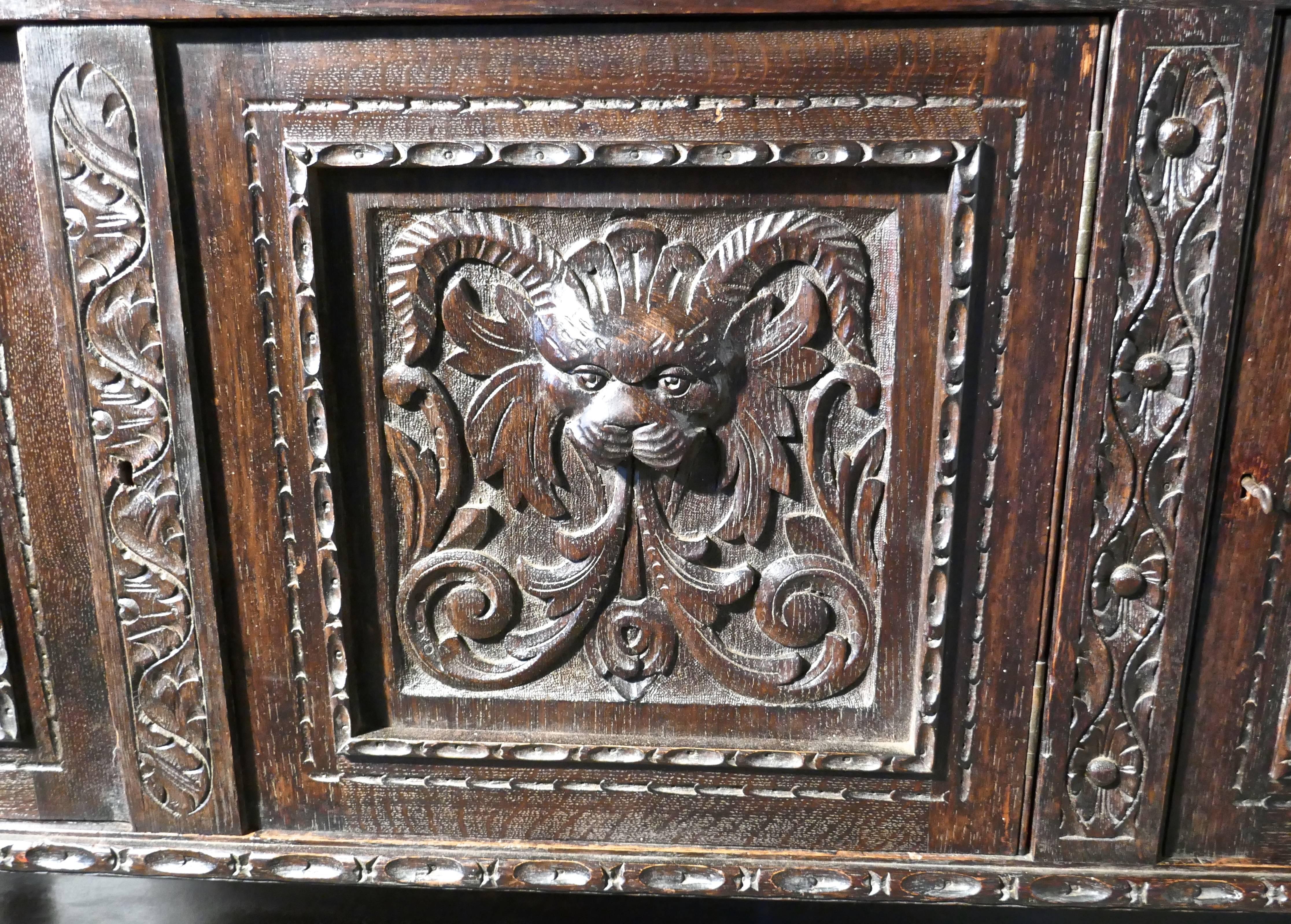 19th Century Carved Oak Mirror Back Dresser with Tree of Life, Green Man Carving In Good Condition In Chillerton, Isle of Wight