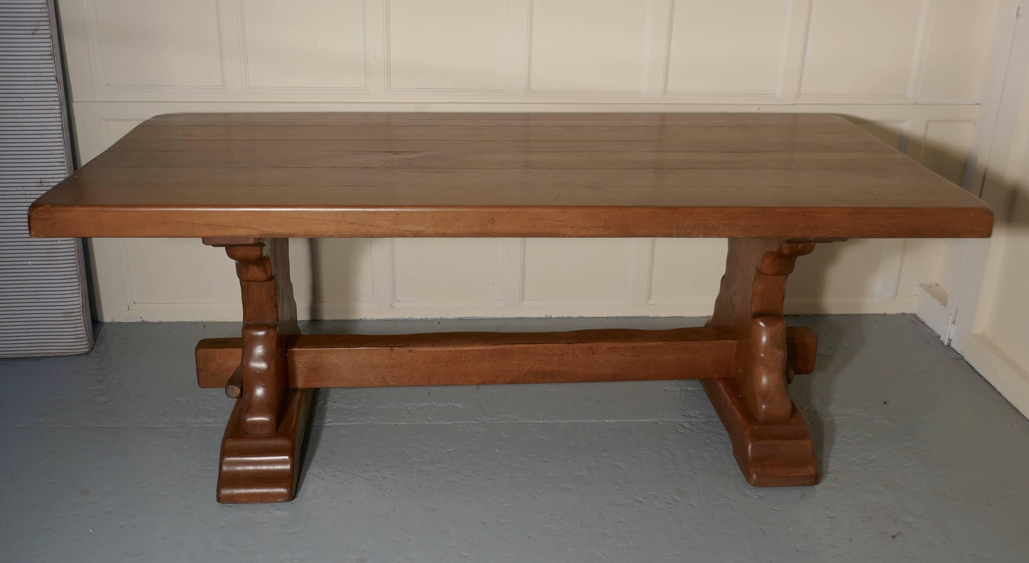 Large French Golden Oak Arts and Crafts Refectory Table In Good Condition In Chillerton, Isle of Wight