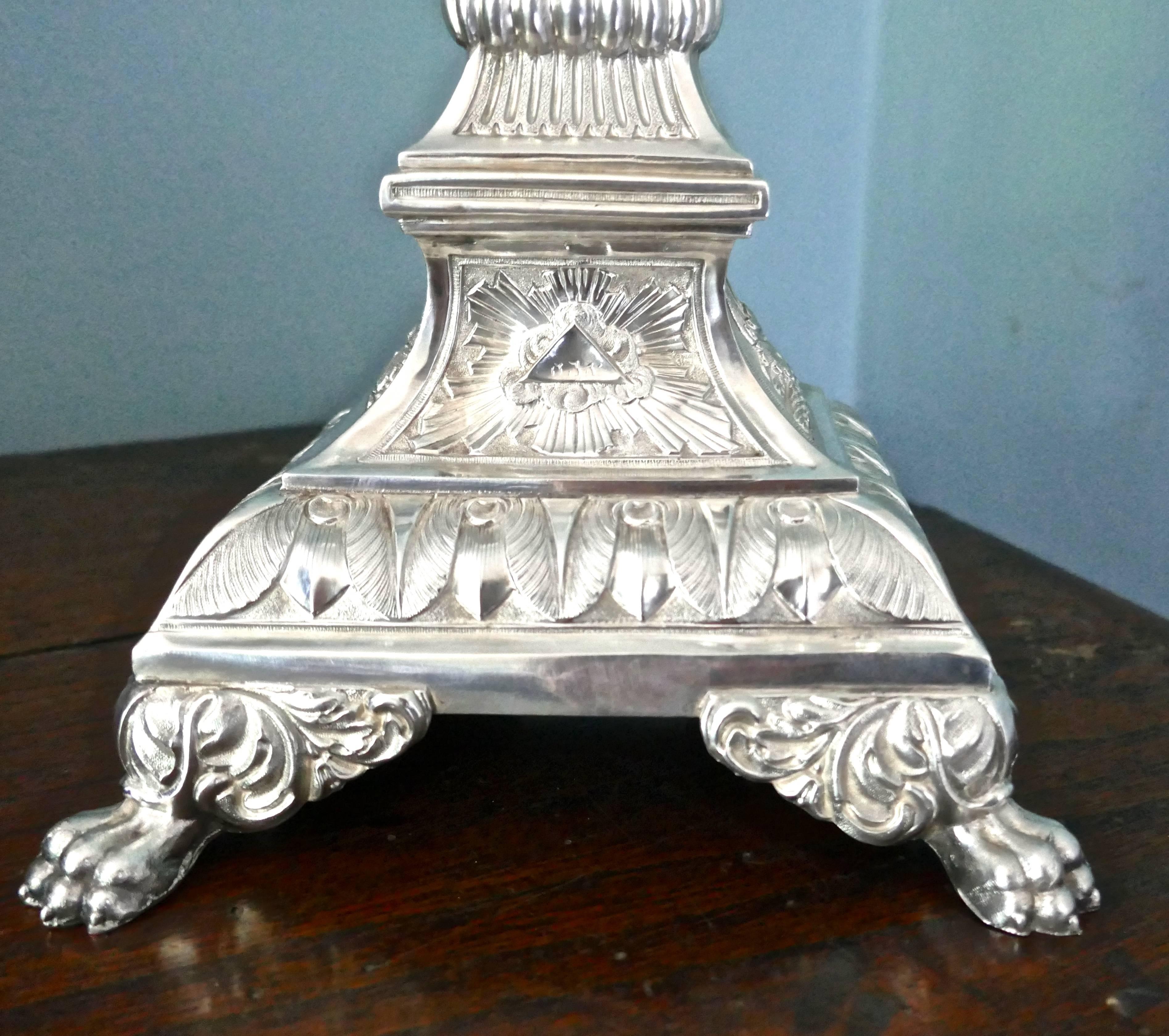 French Sterling Silver and Vermeli Monstrance Decorated with Cherubs 5