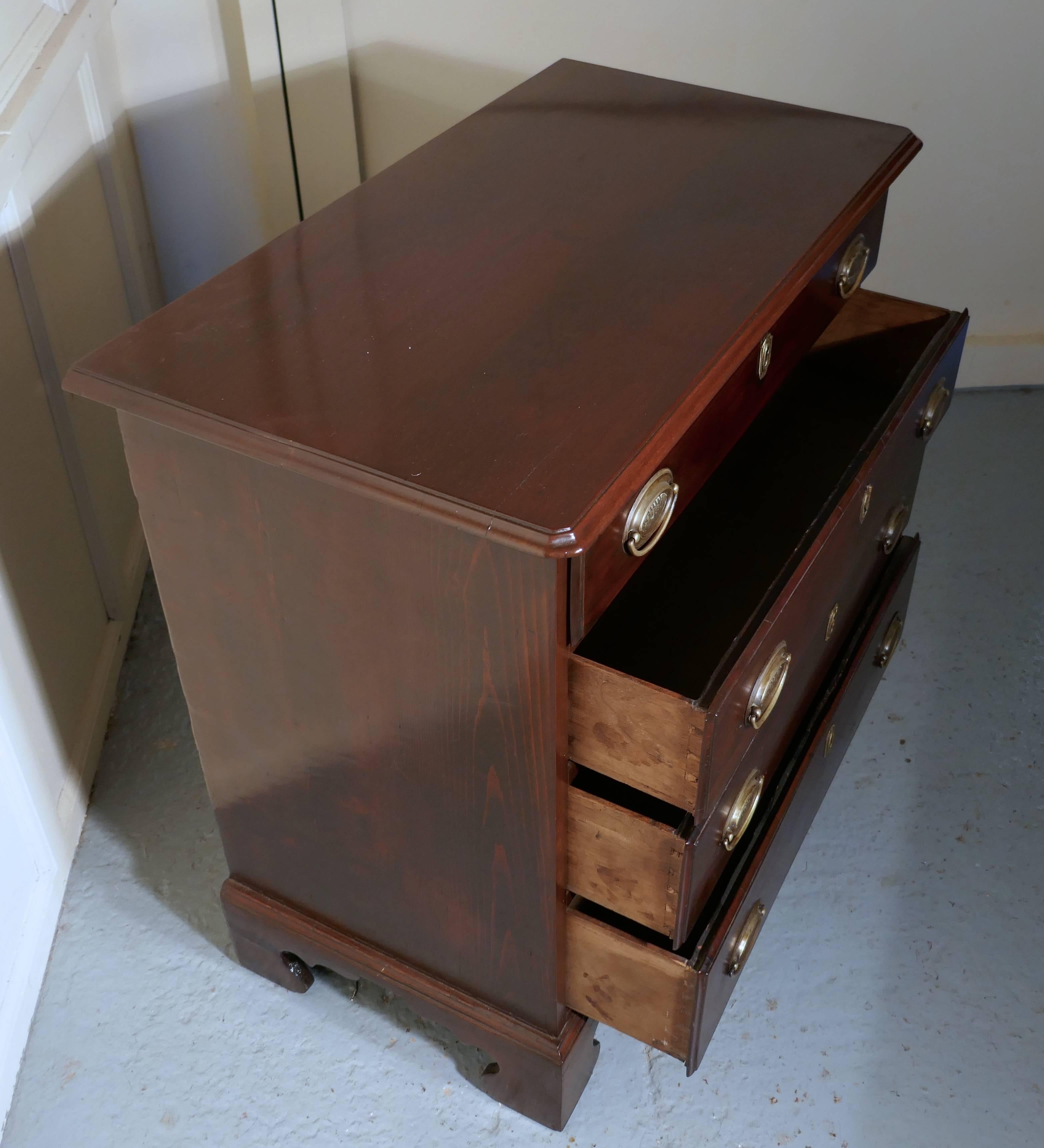 19th Century Georgian Mahogany Chest of Drawers