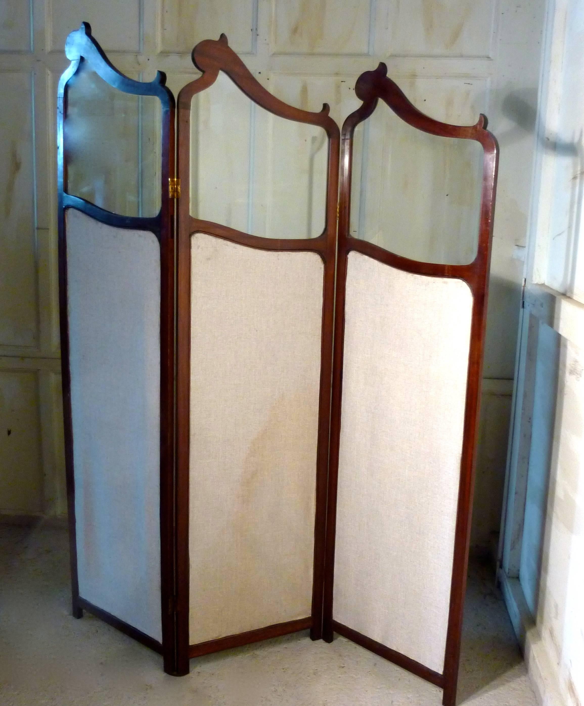 19th Century French Mahogany Upholstered Dressing Screen In Good Condition In Chillerton, Isle of Wight